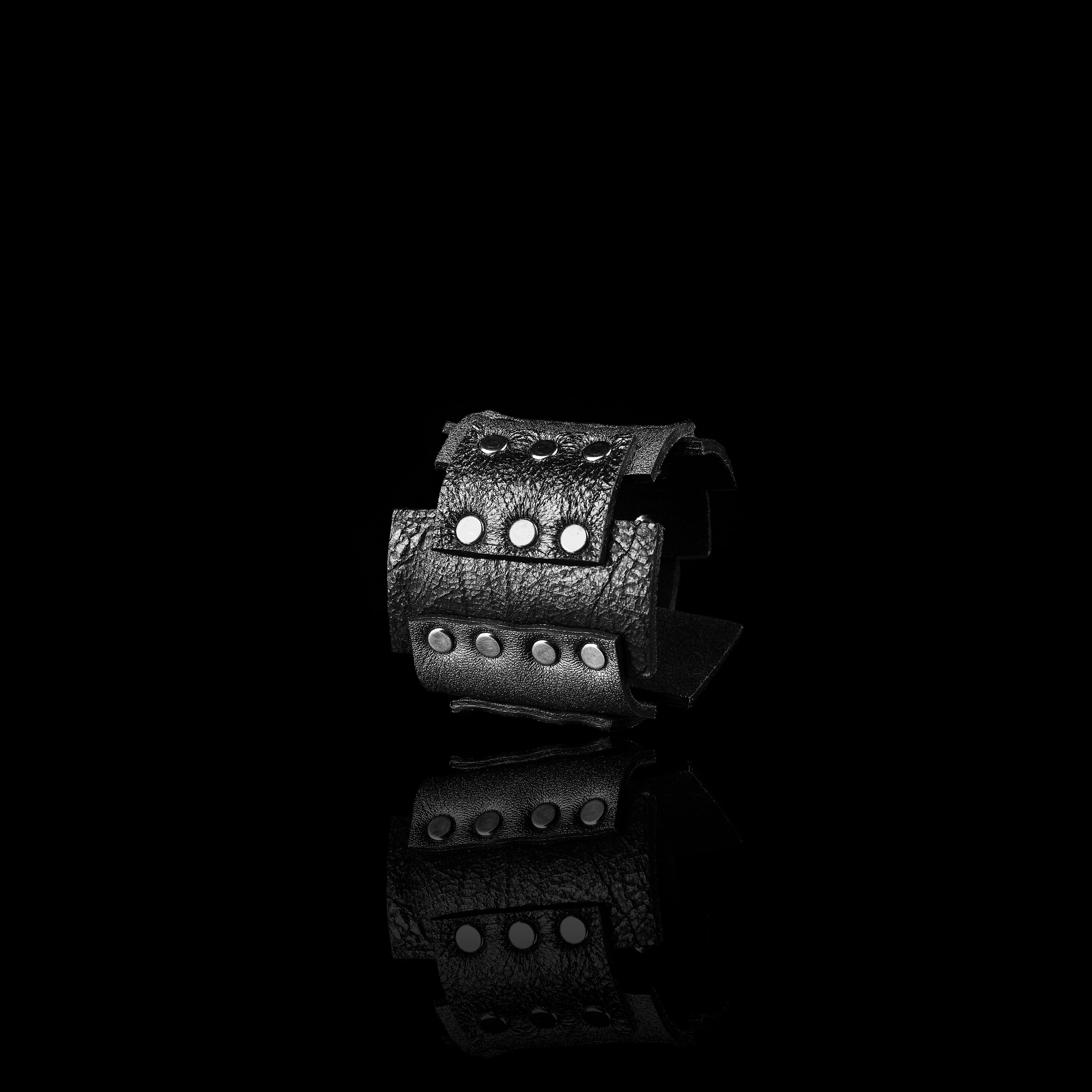 Leather bracelet The playful passion