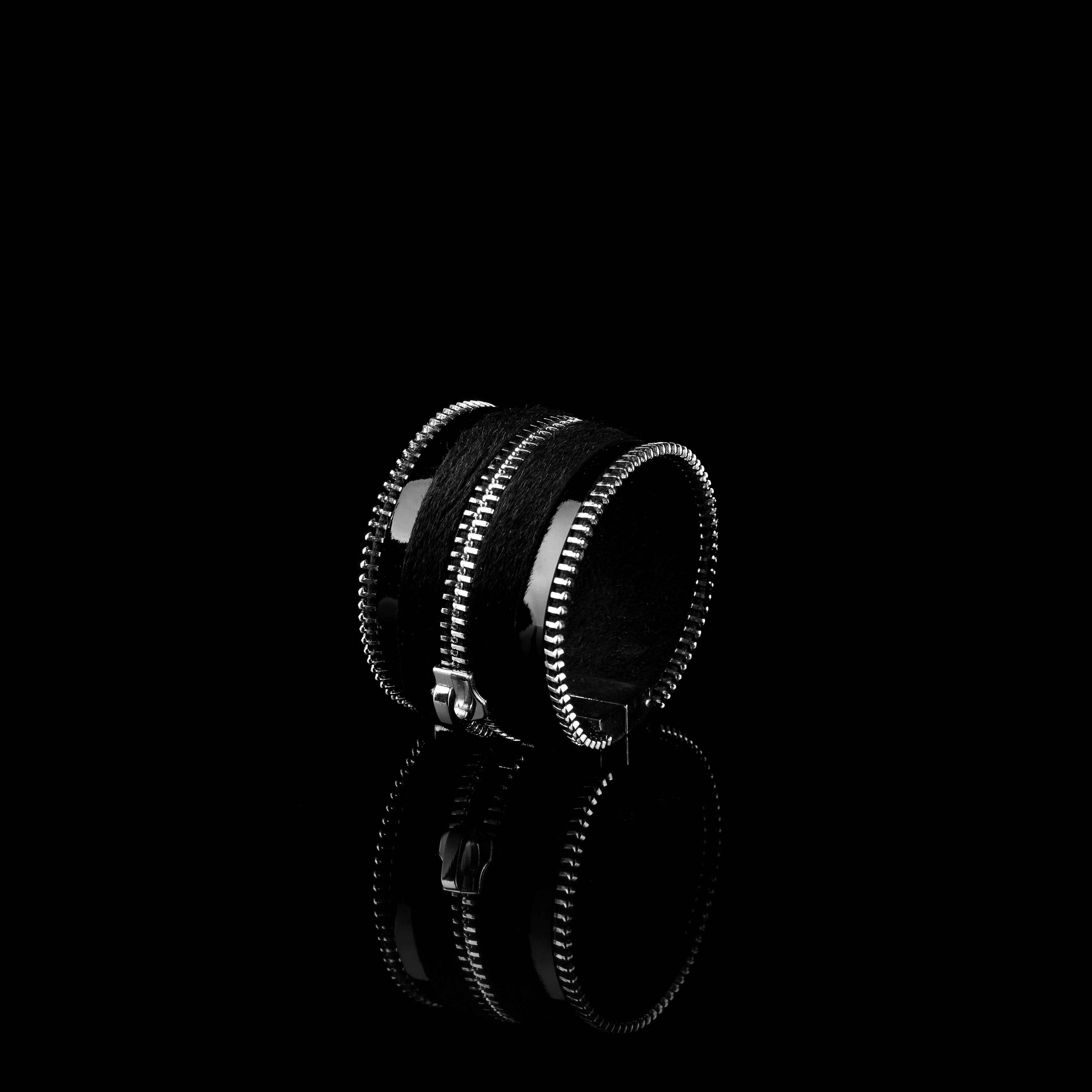 leather bracelet The colossal tear