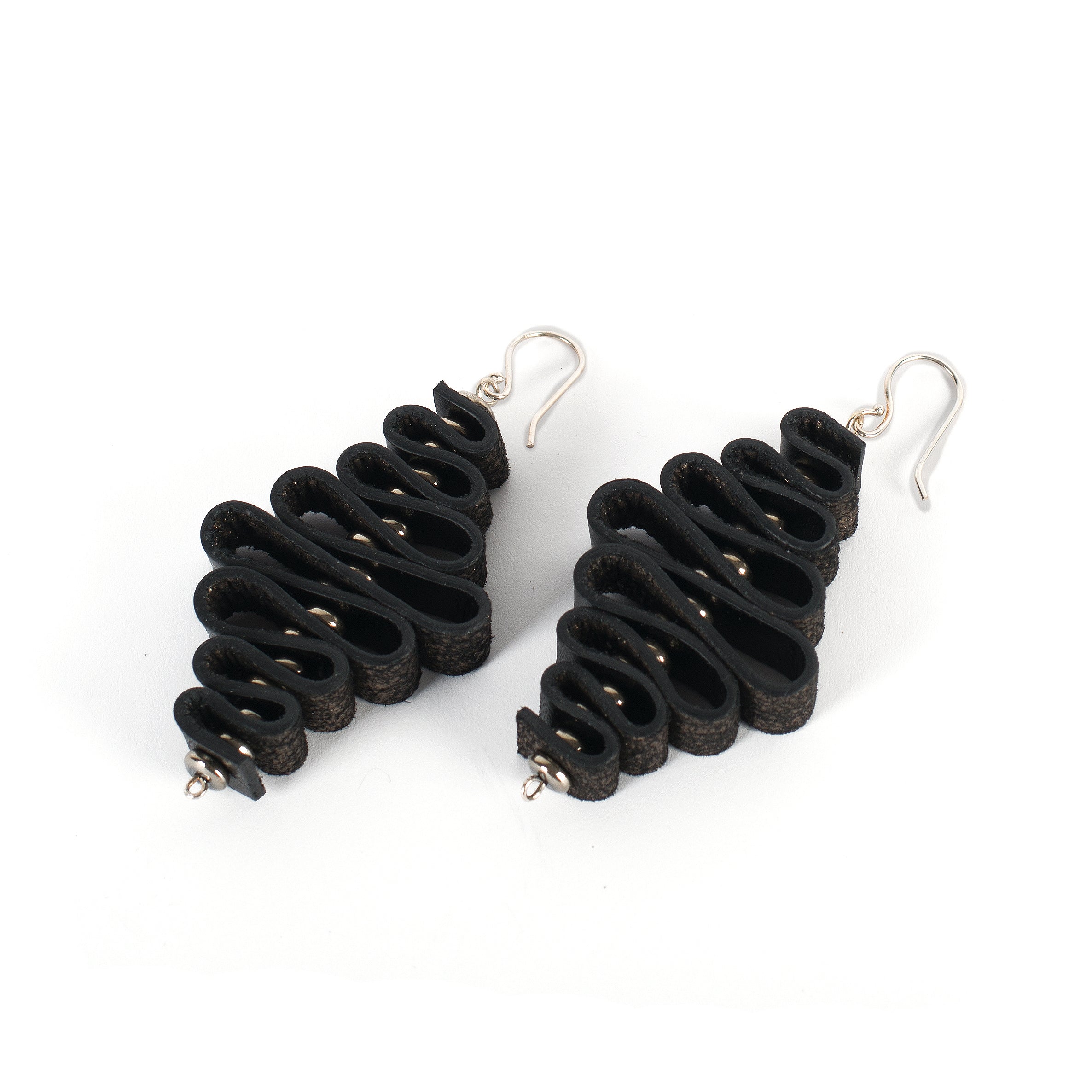 Earrings The faint ambition