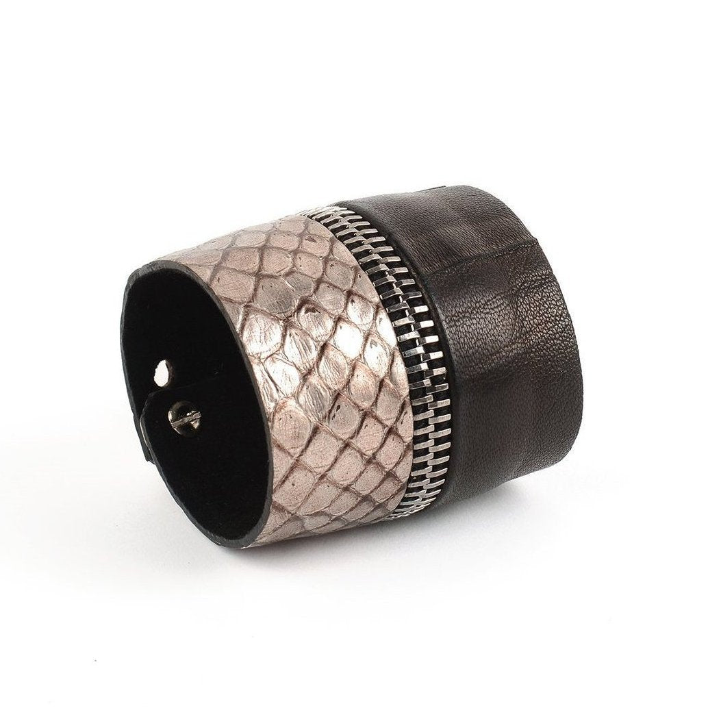 leather bracelet The elegant riddle