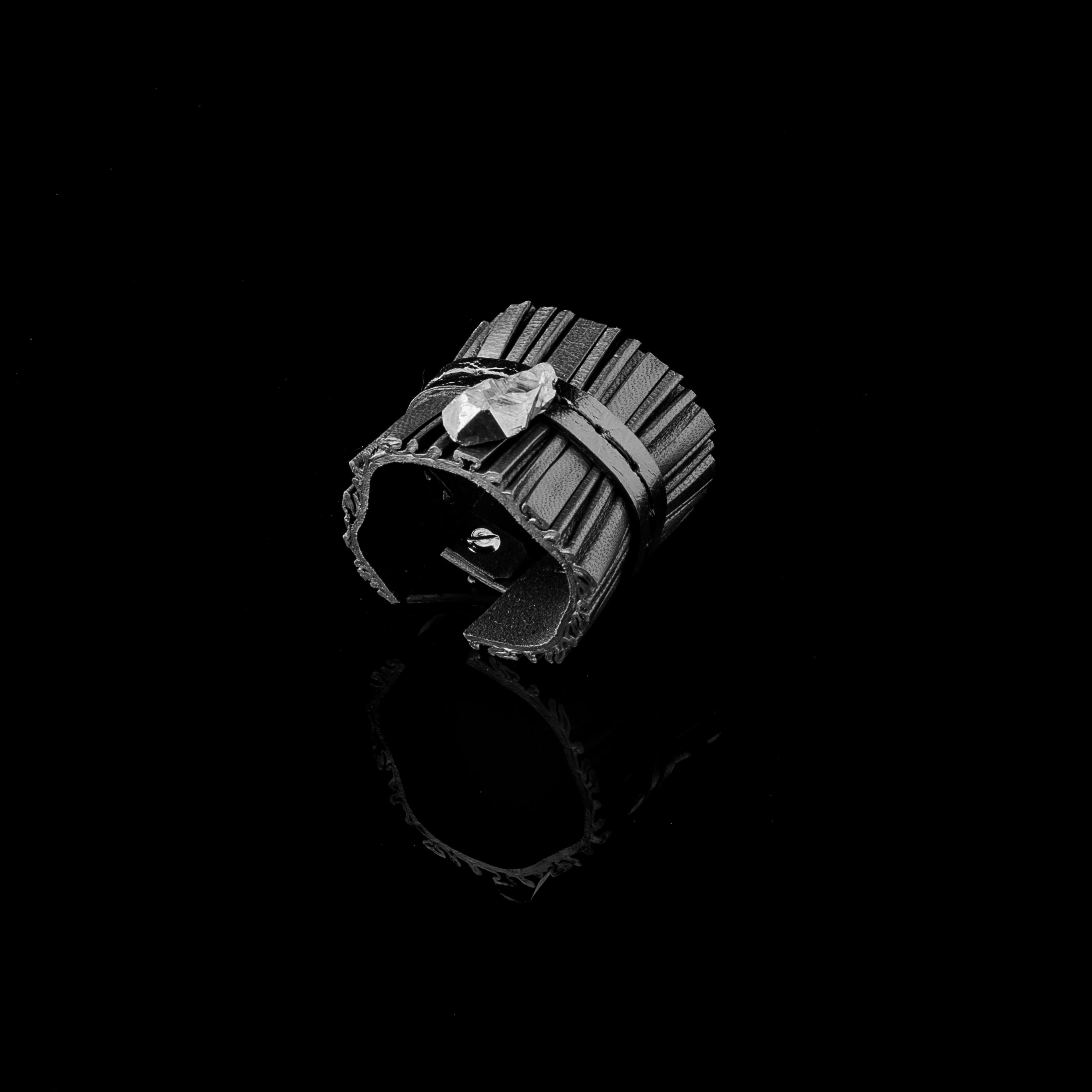 Leather bracelet The Feline Twirl