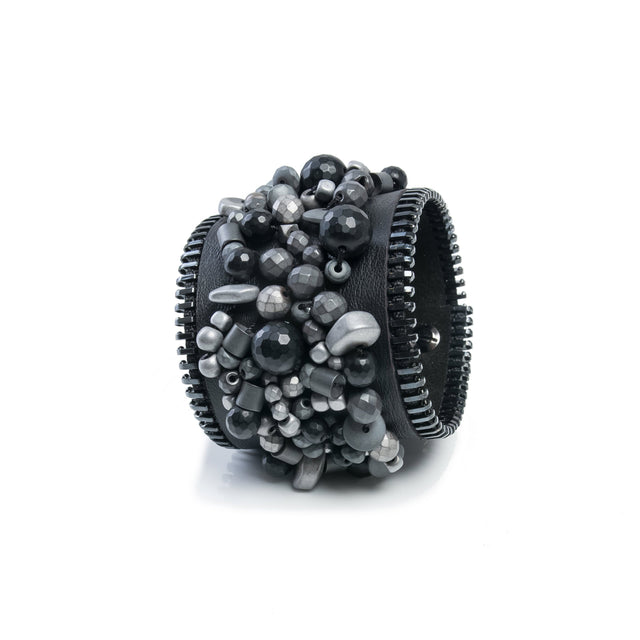 leather bracelet The lustrous palm