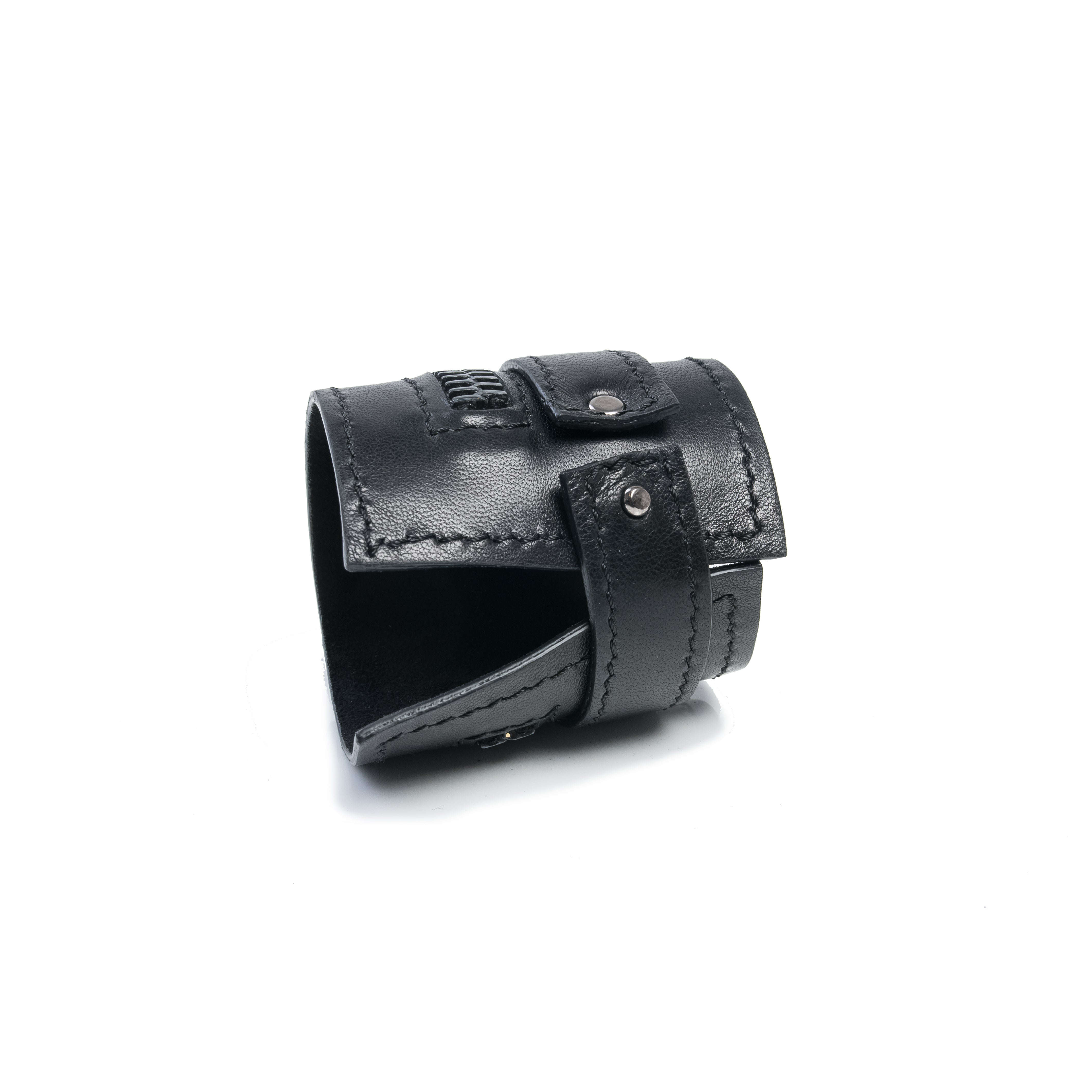 leather bracelet The bright favor