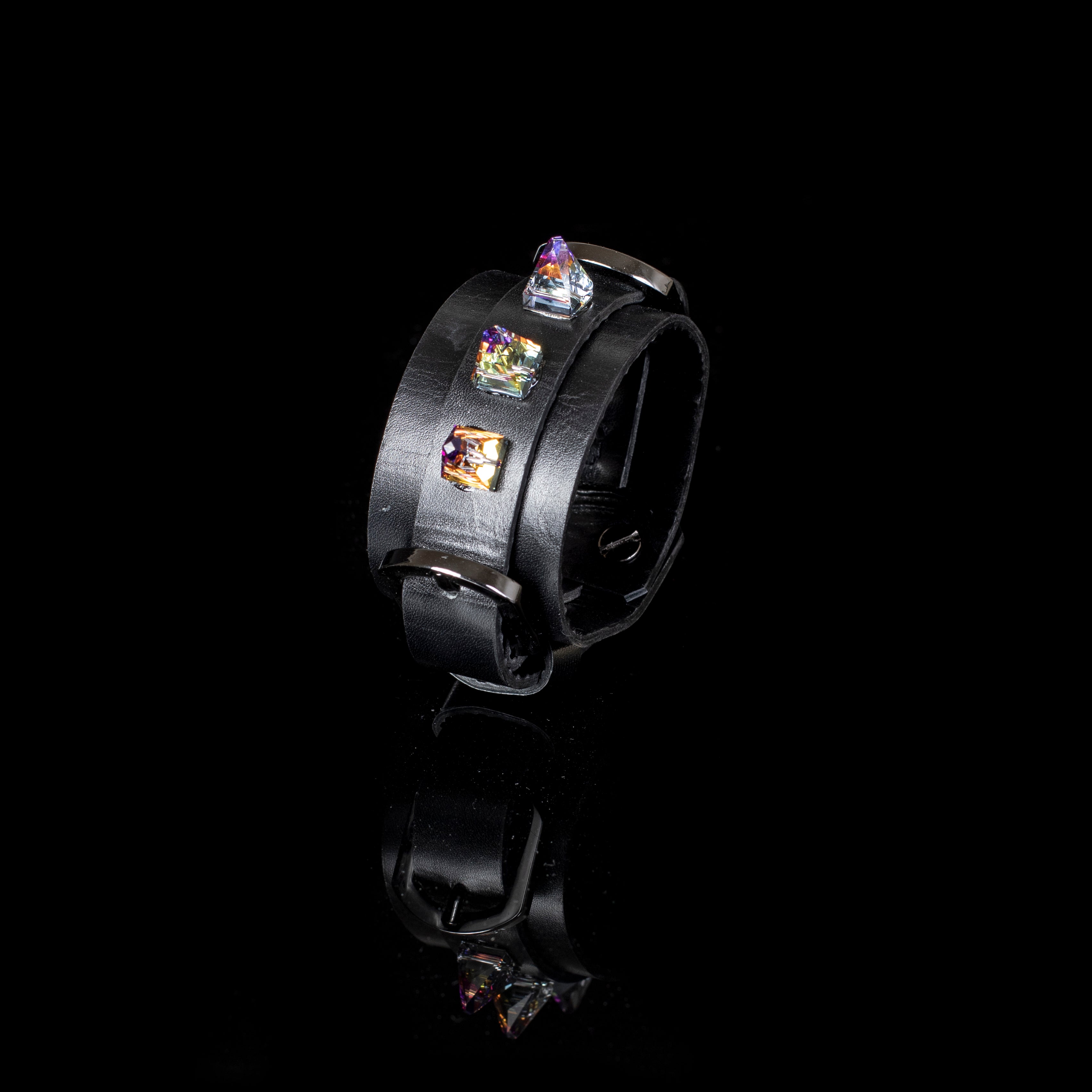 Leather bracelet new The Zircon Drop