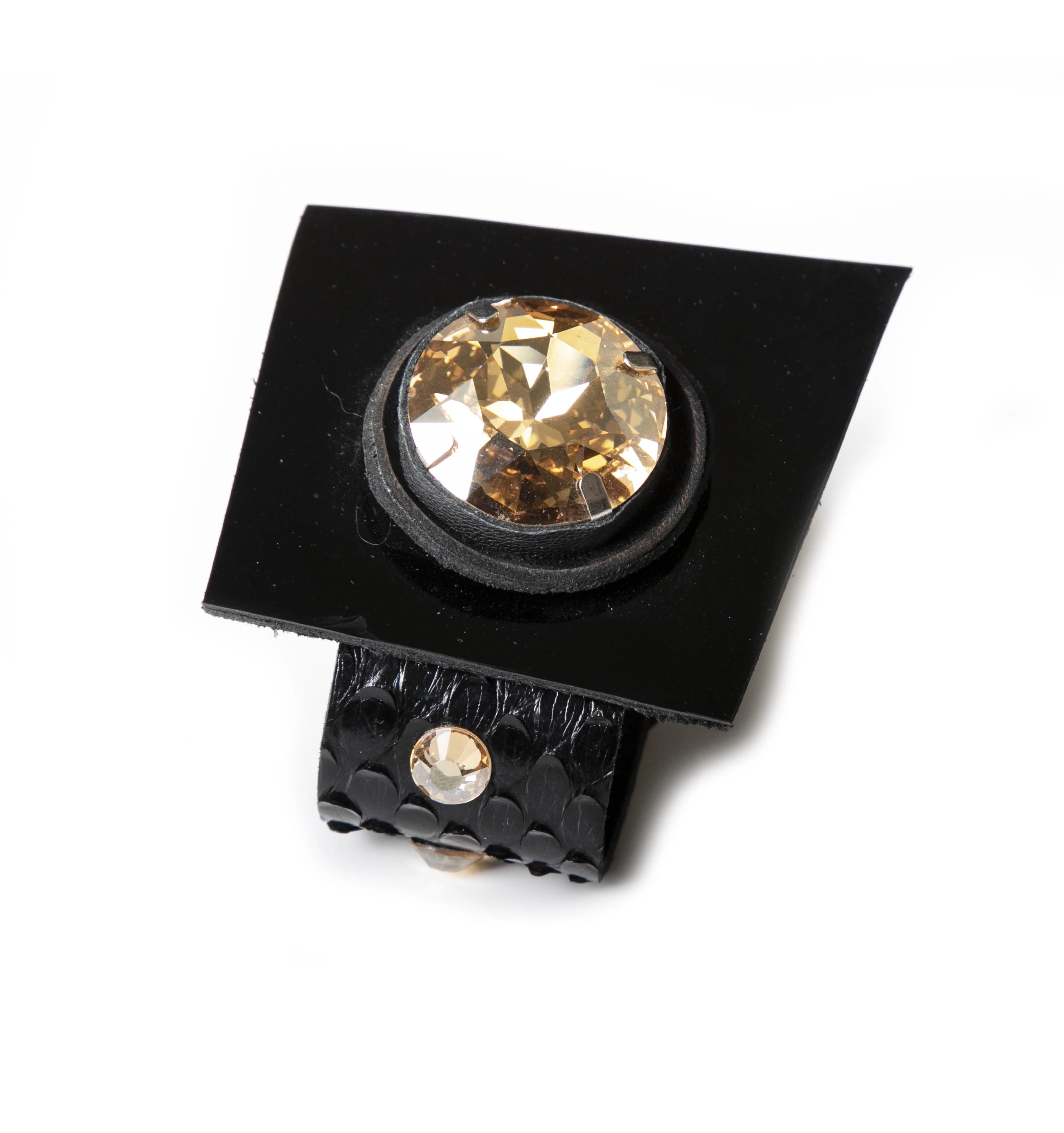 Leather bracelet new The Colossal Lily