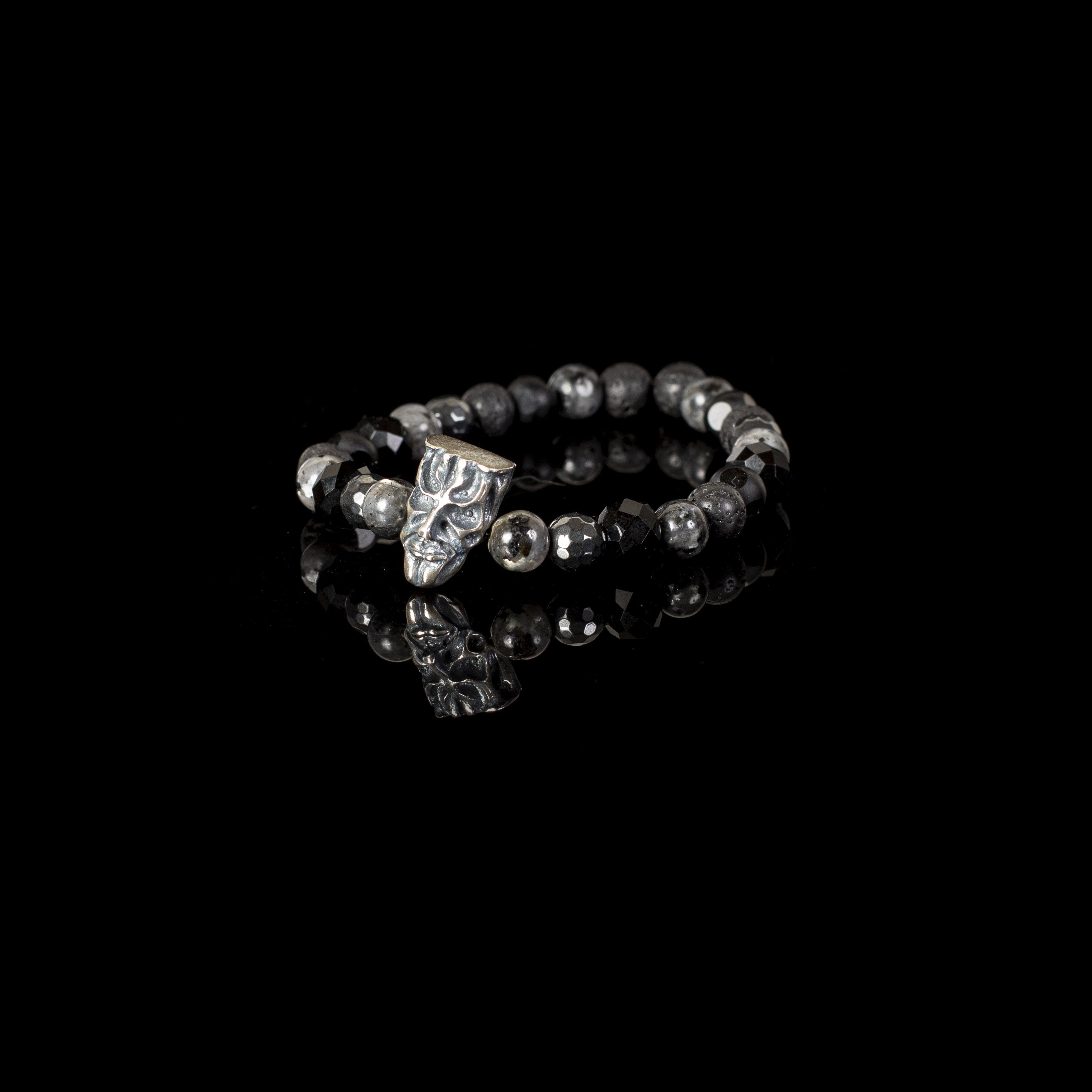 The Antique Seal - THE DARK