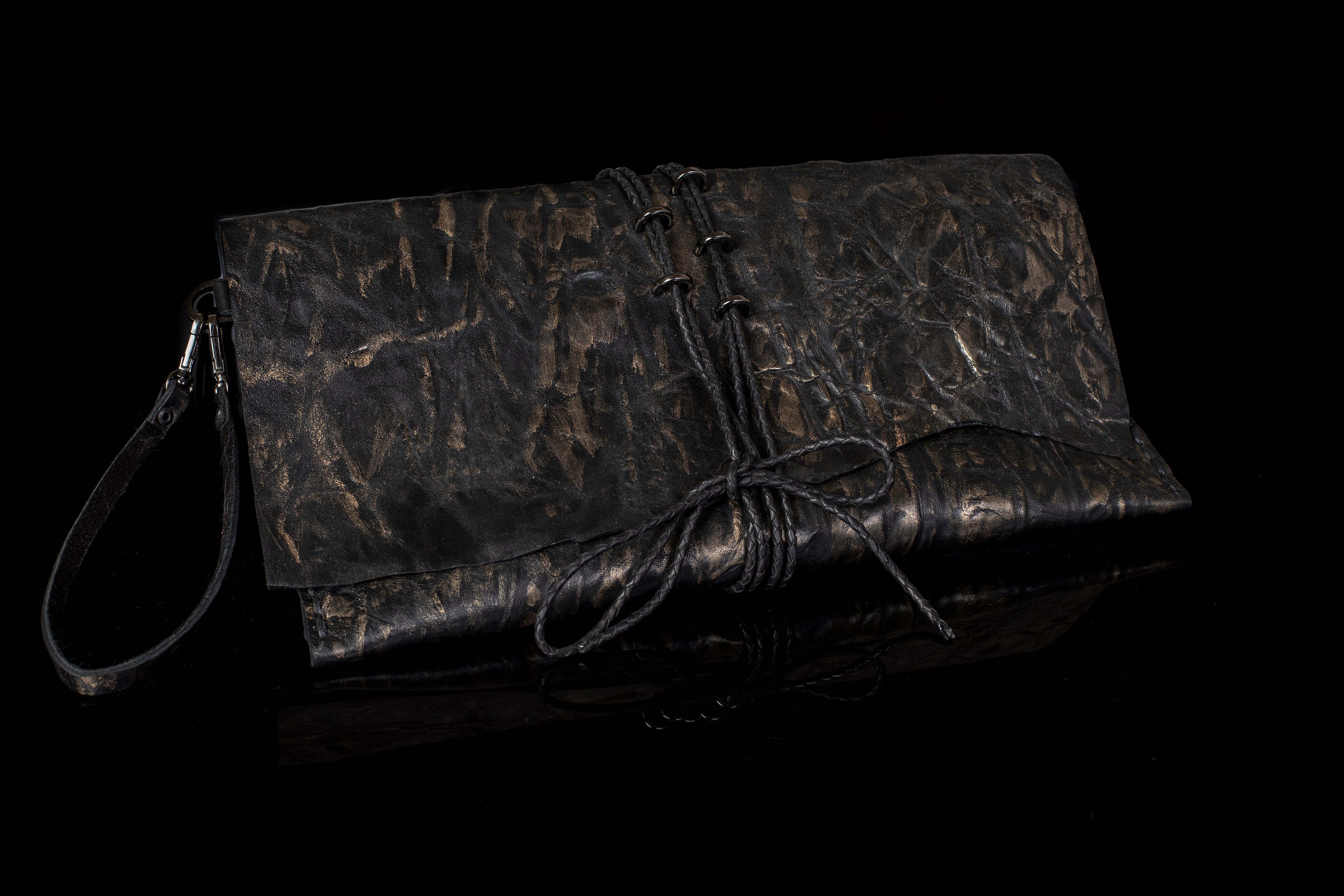 Bags The Stunning Clutch