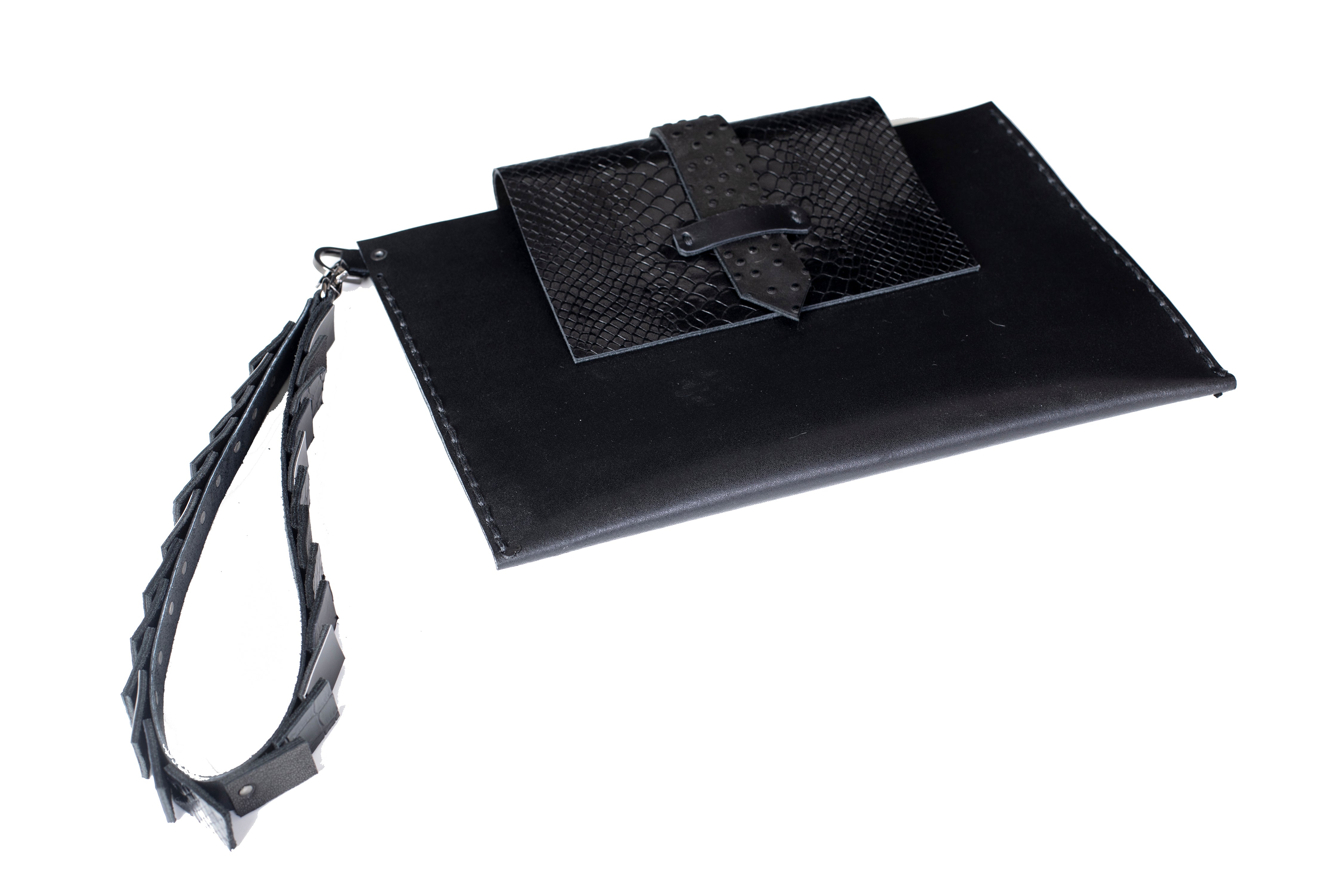 Bags The Peaceful Clutch