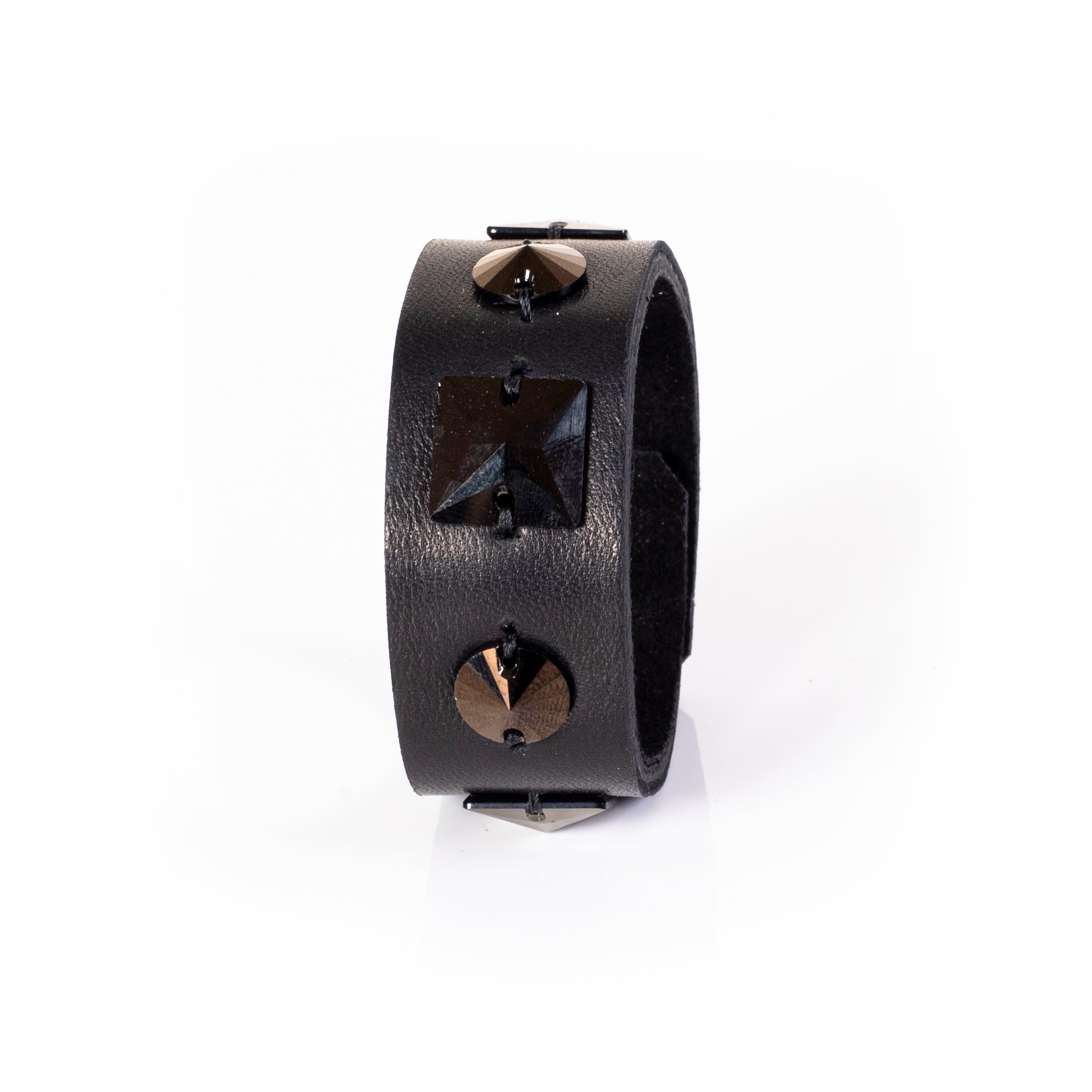 The Tempting Crest - THE DARK