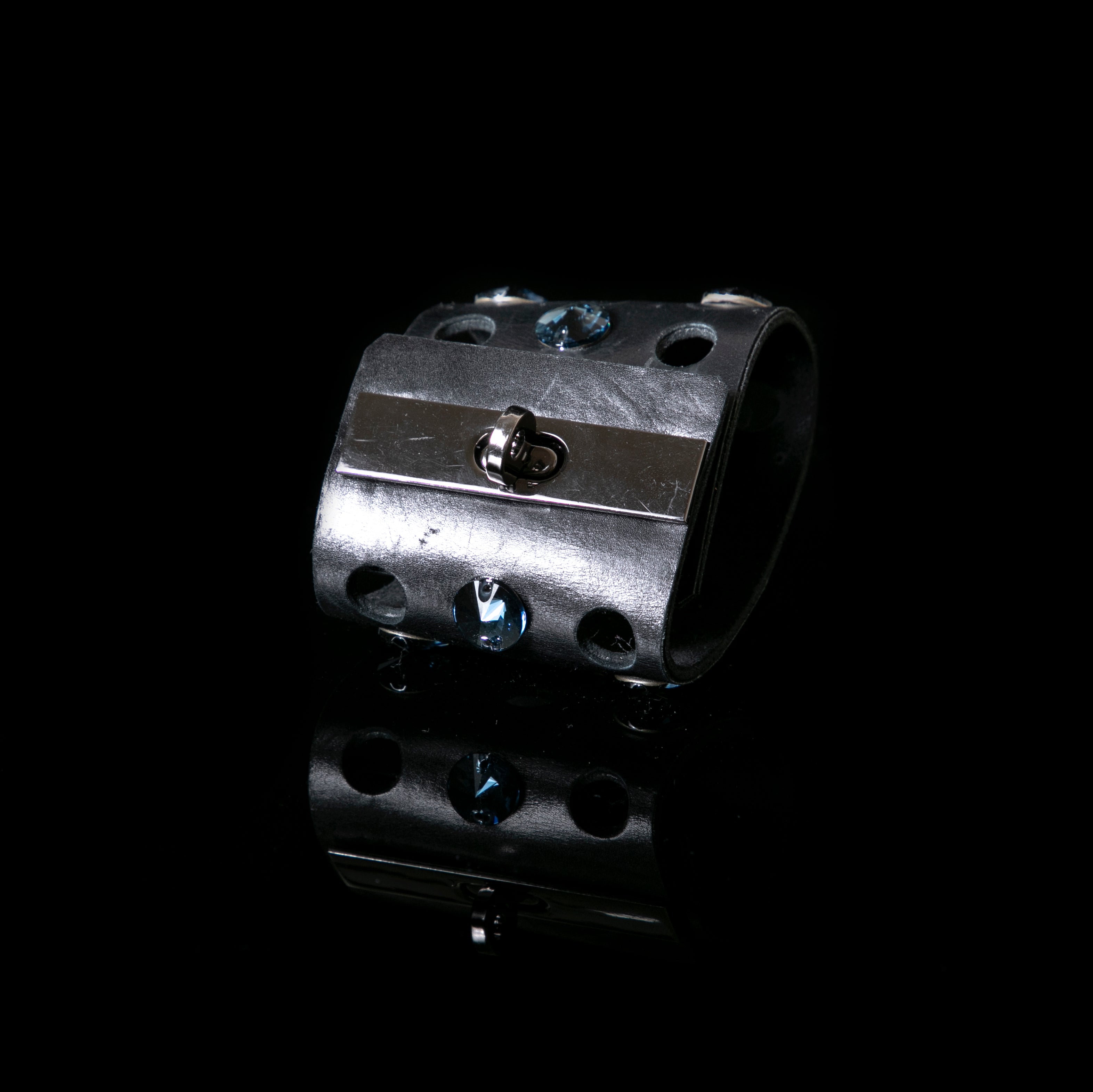 Leather bracelet new The Gracious Focus