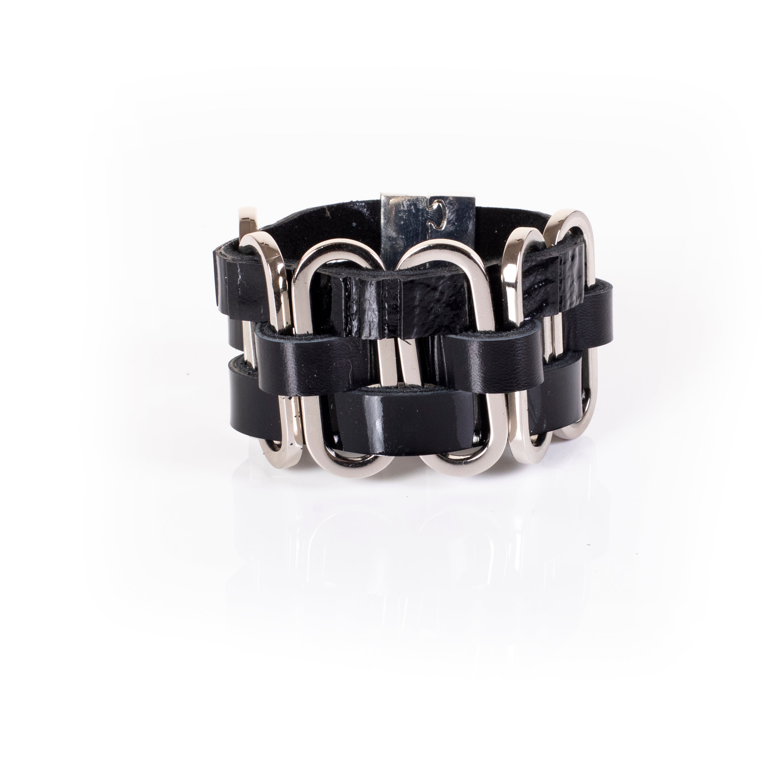 The Curvy Lure - THE DARK