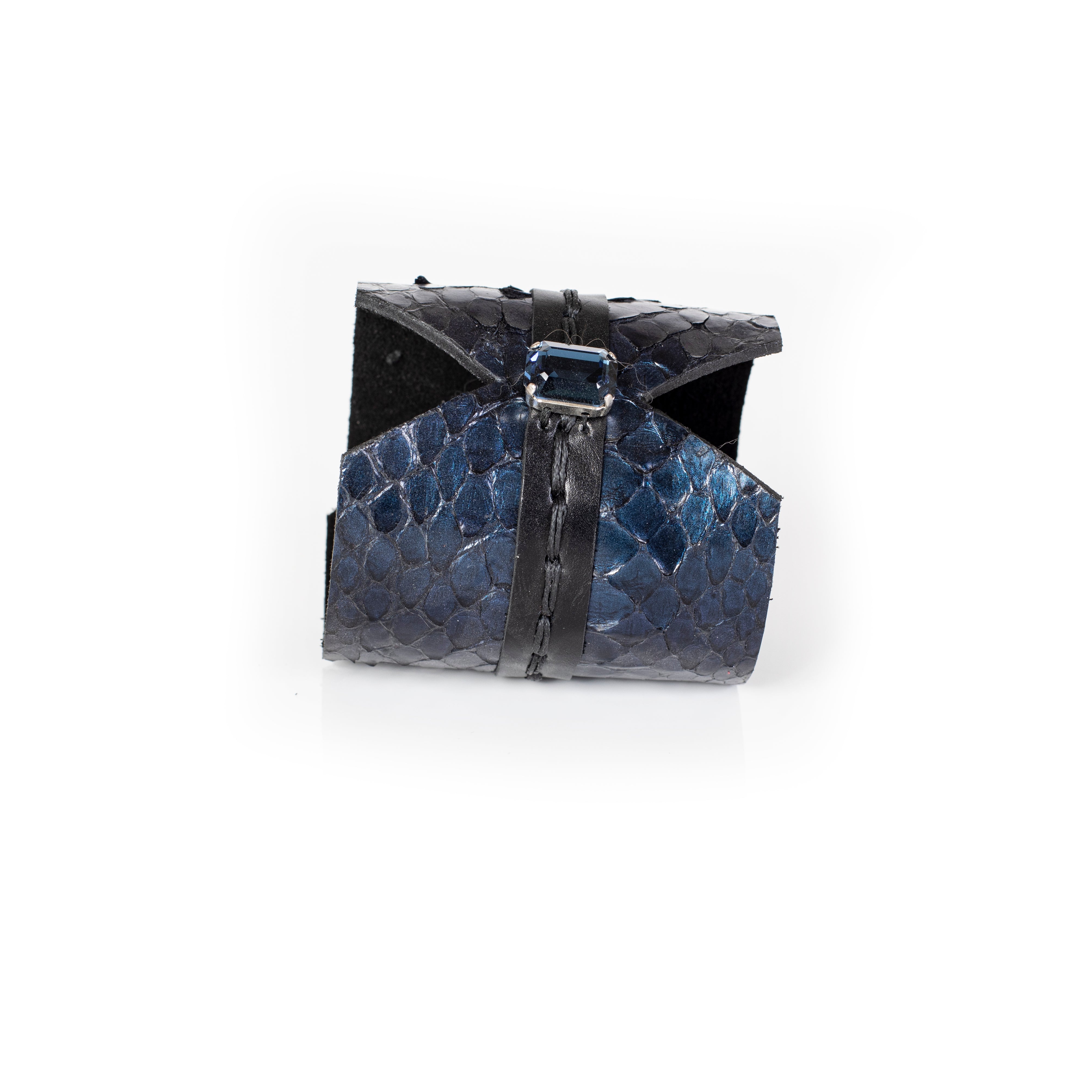 The Illustrious Globe - THE DARK