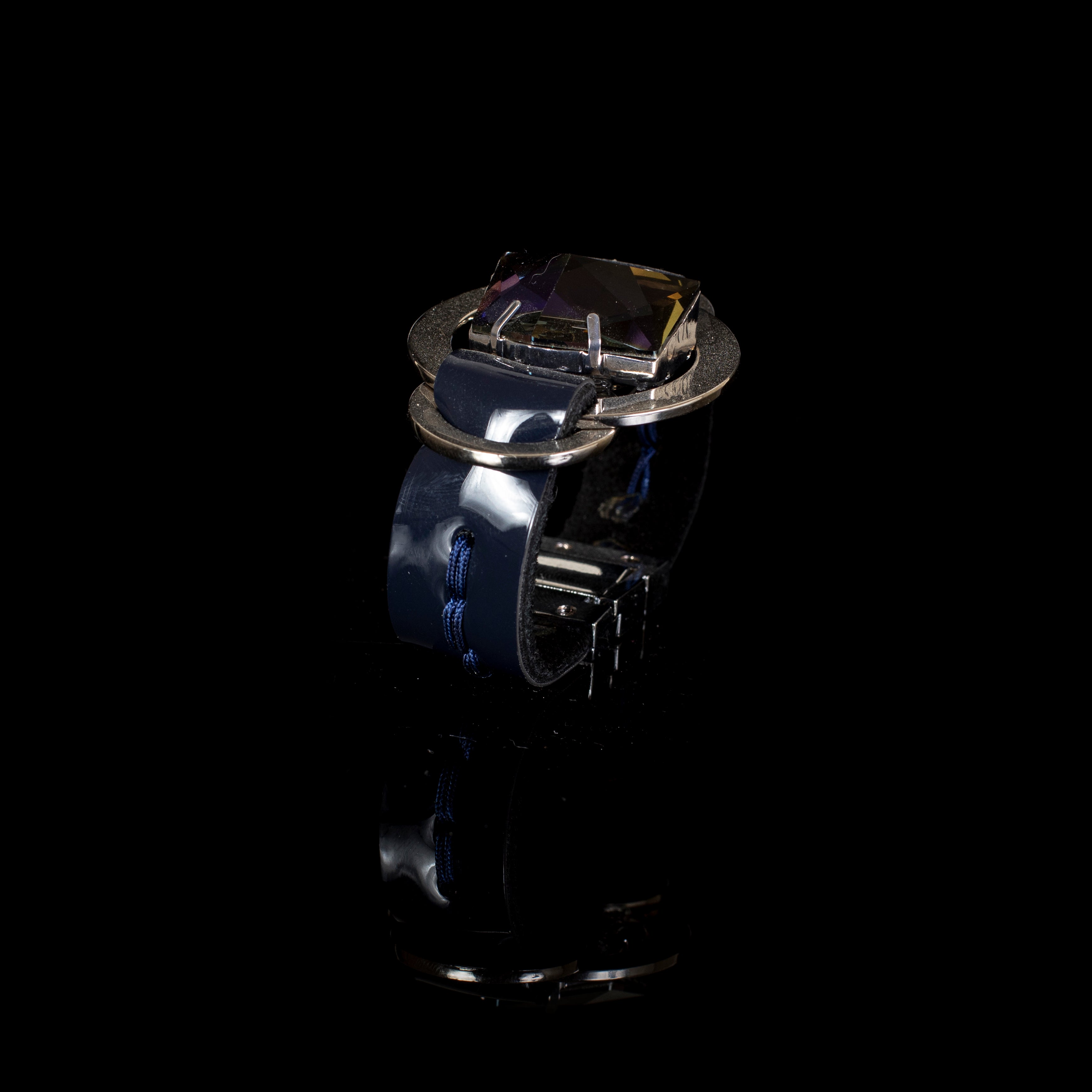 The Curly Teardrop - THE DARK