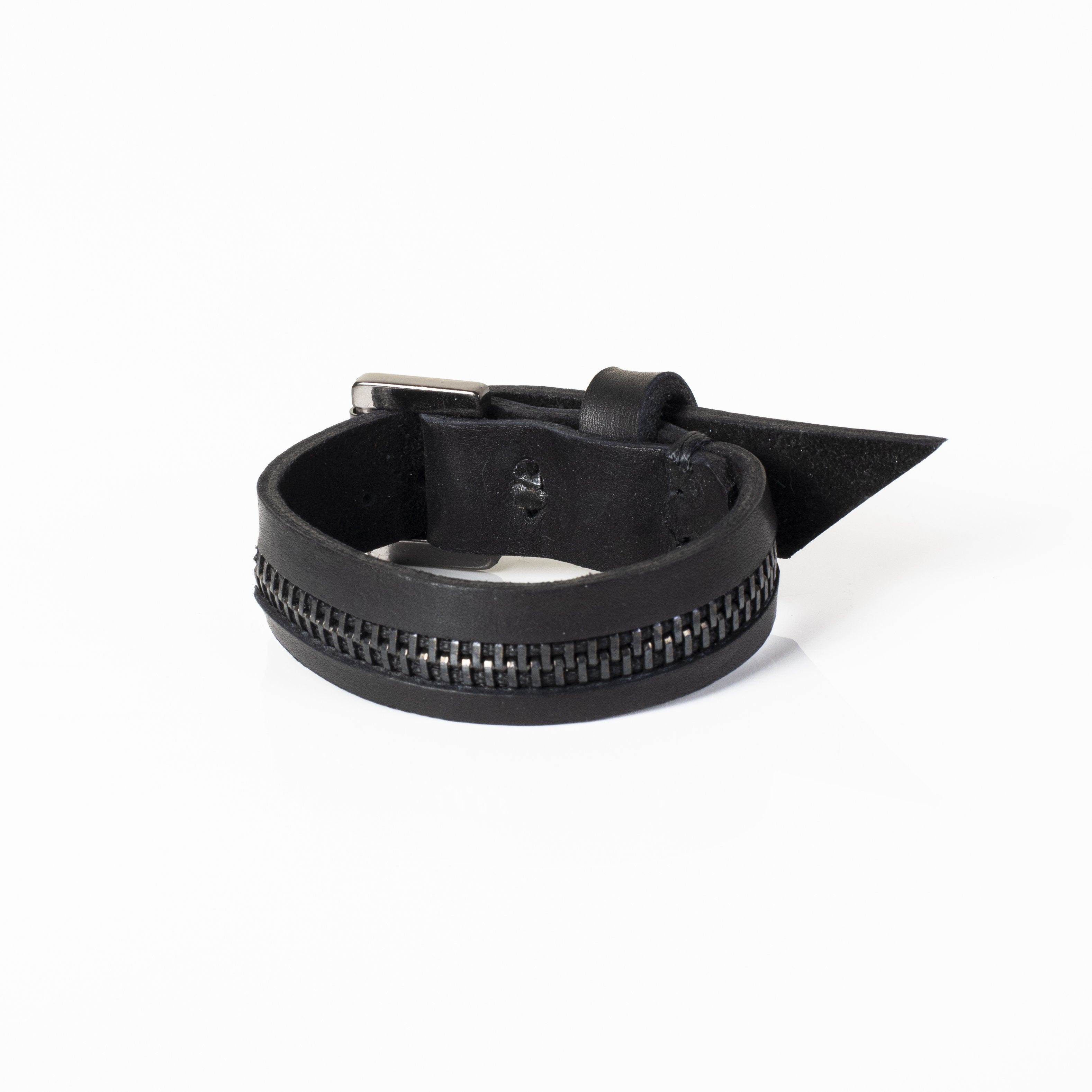 The Quiet Desire - THE DARK