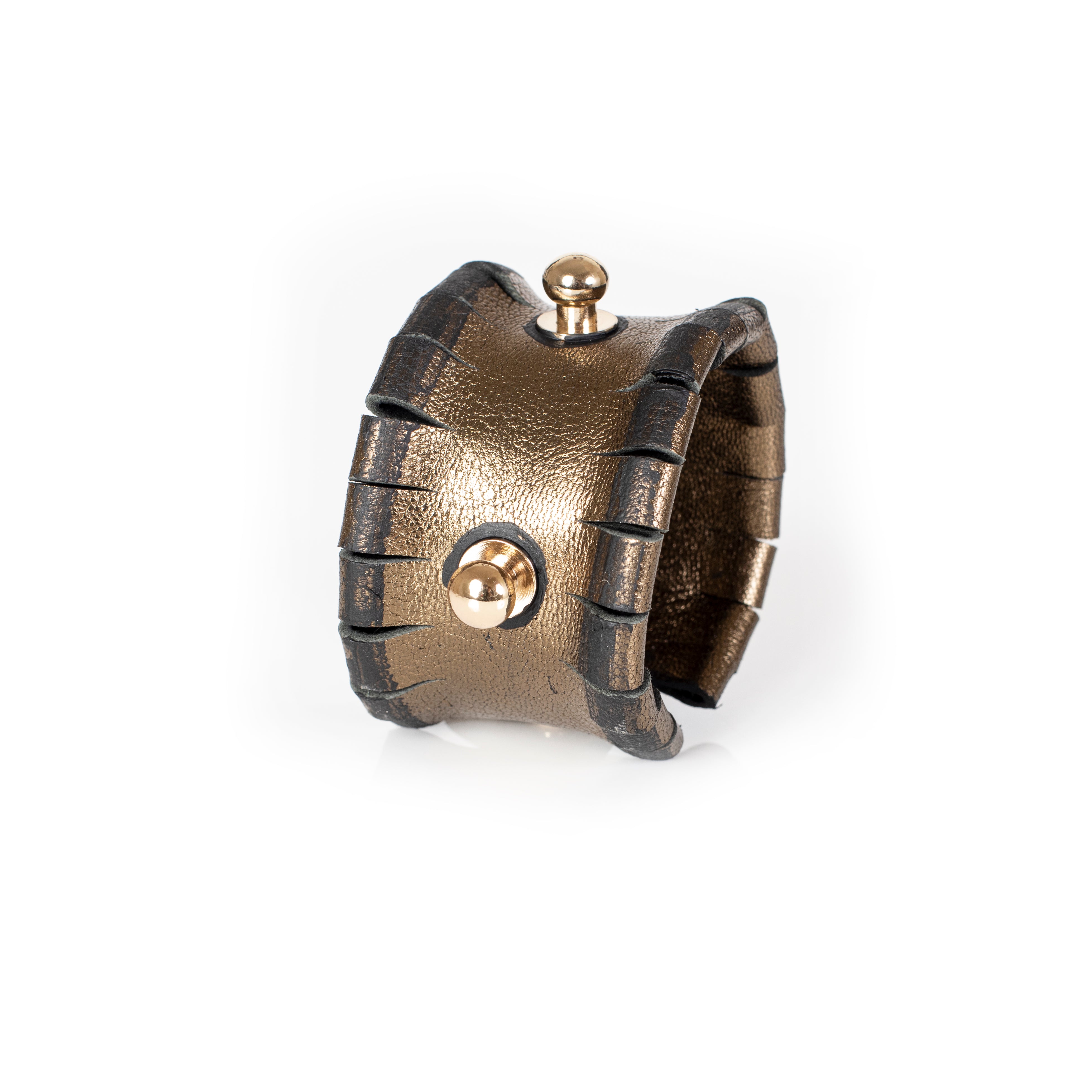 The Spinel Heart - THE DARK