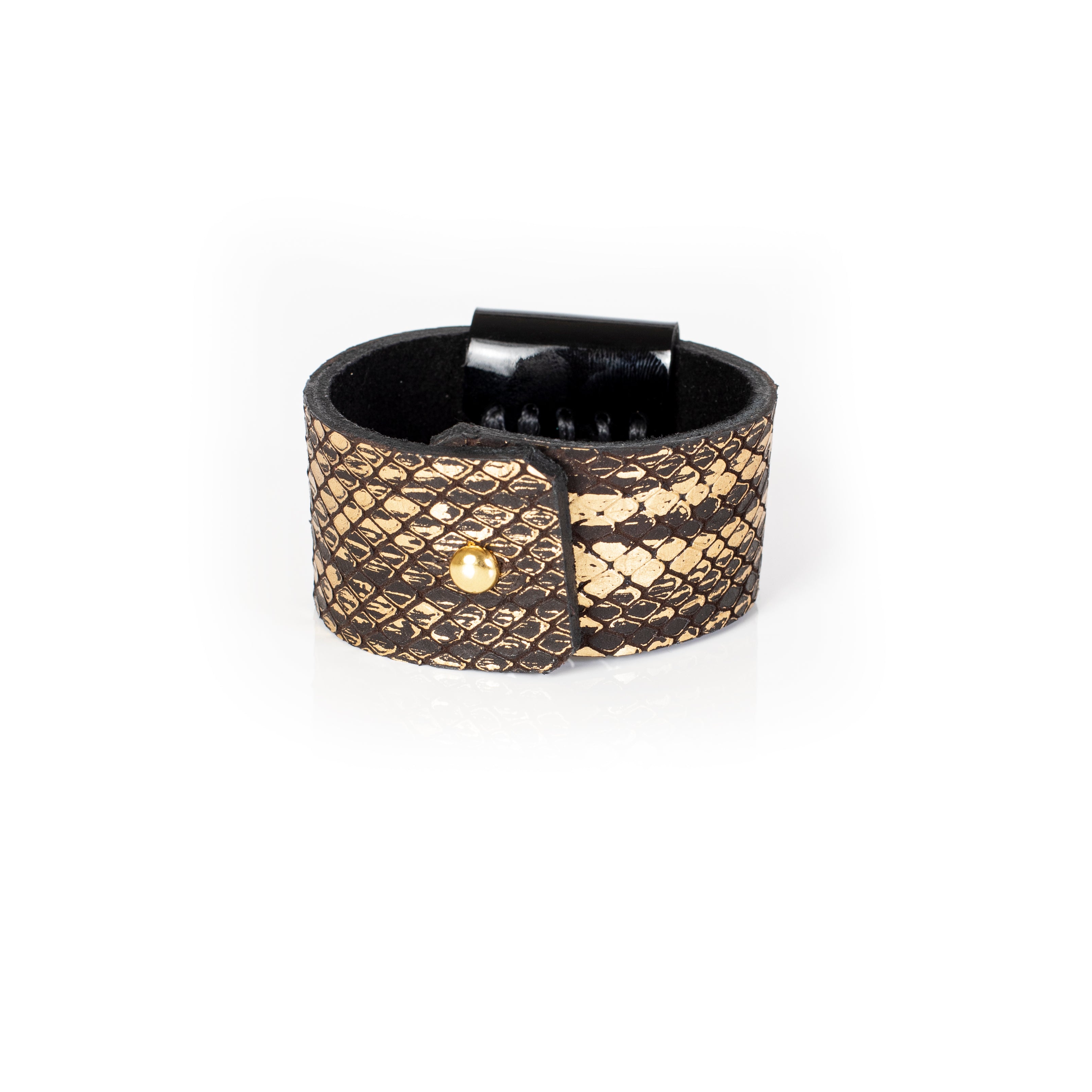 The Curvy Charm - THE DARK