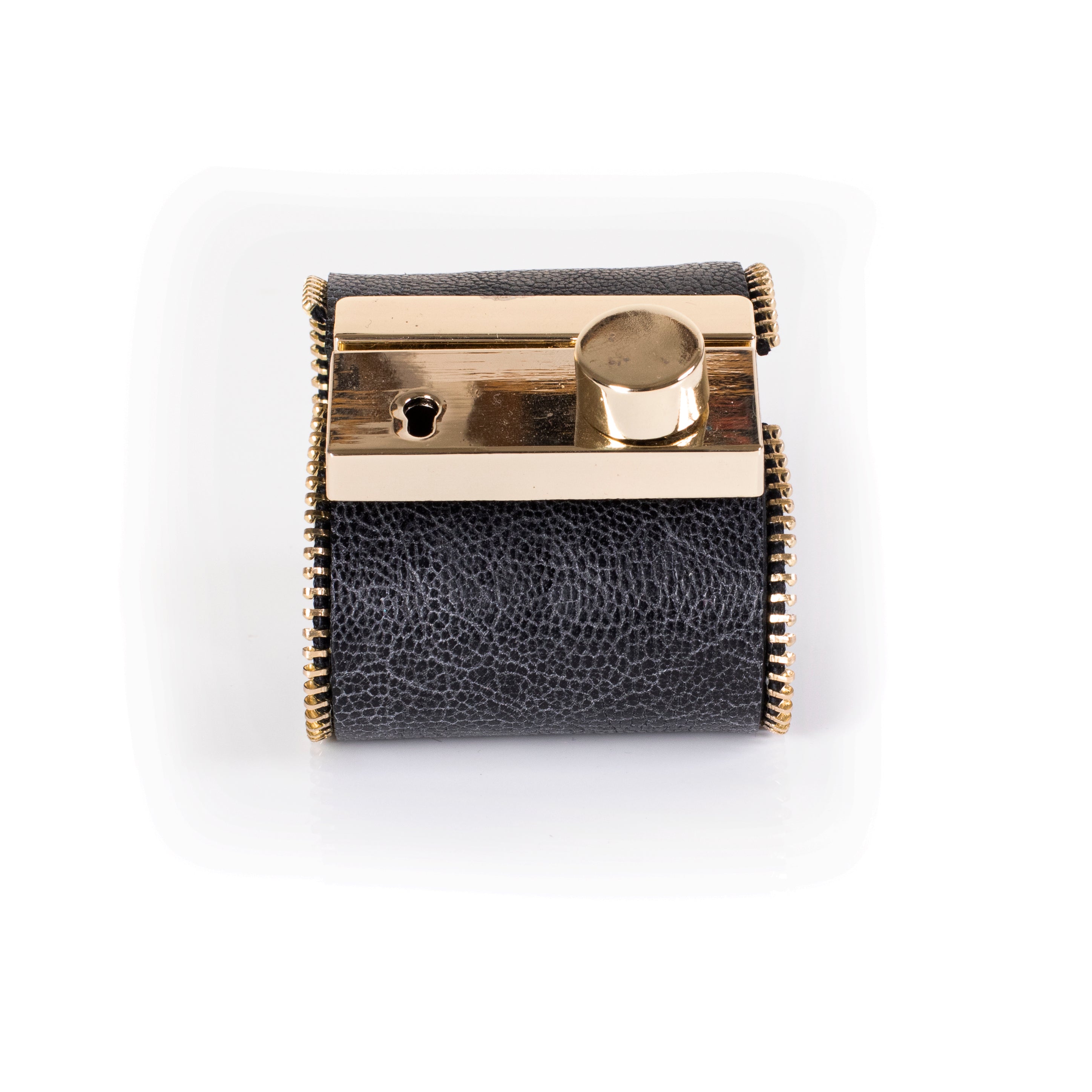 The Infinite Trinket - THE DARK