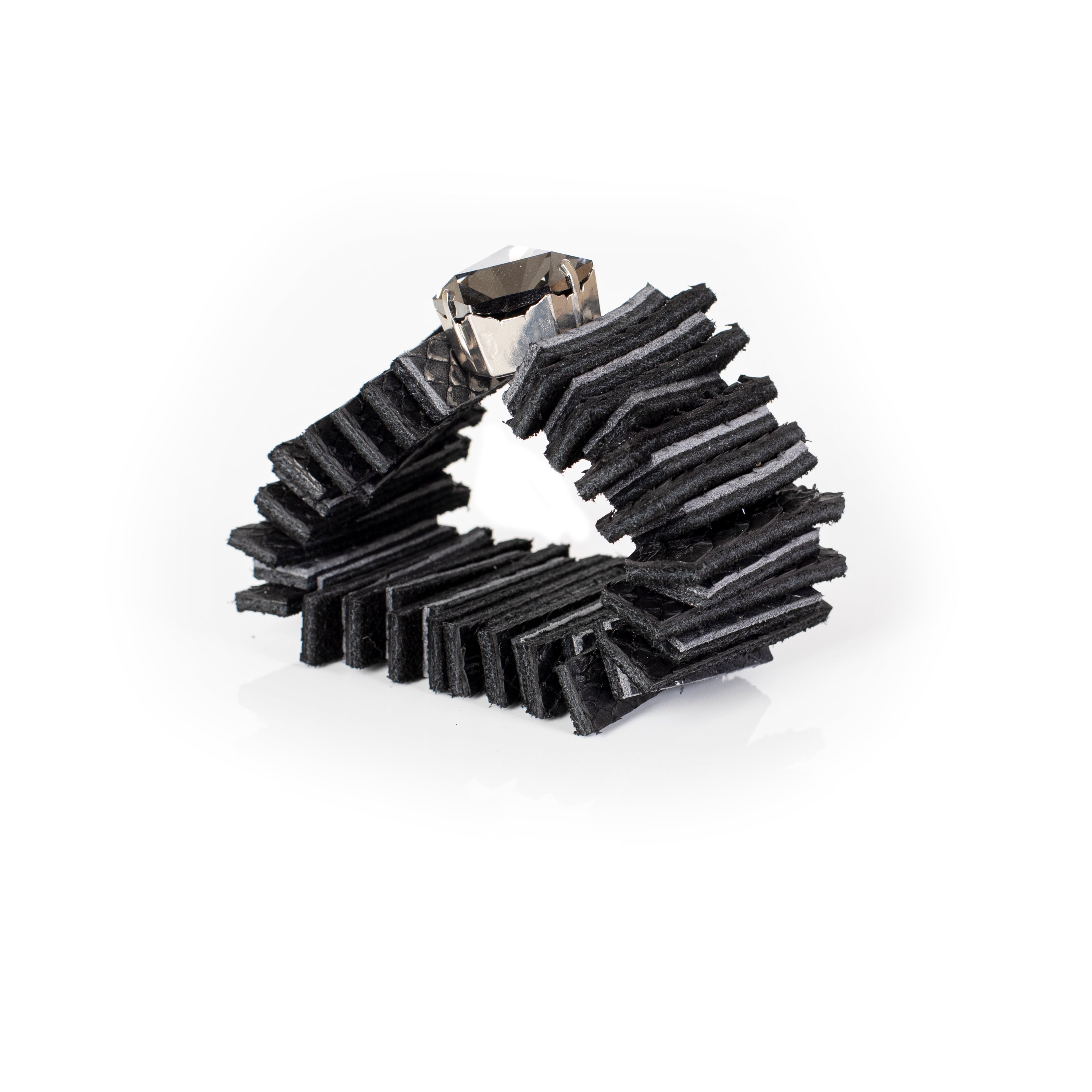 The Onyx Oculus - THE DARK