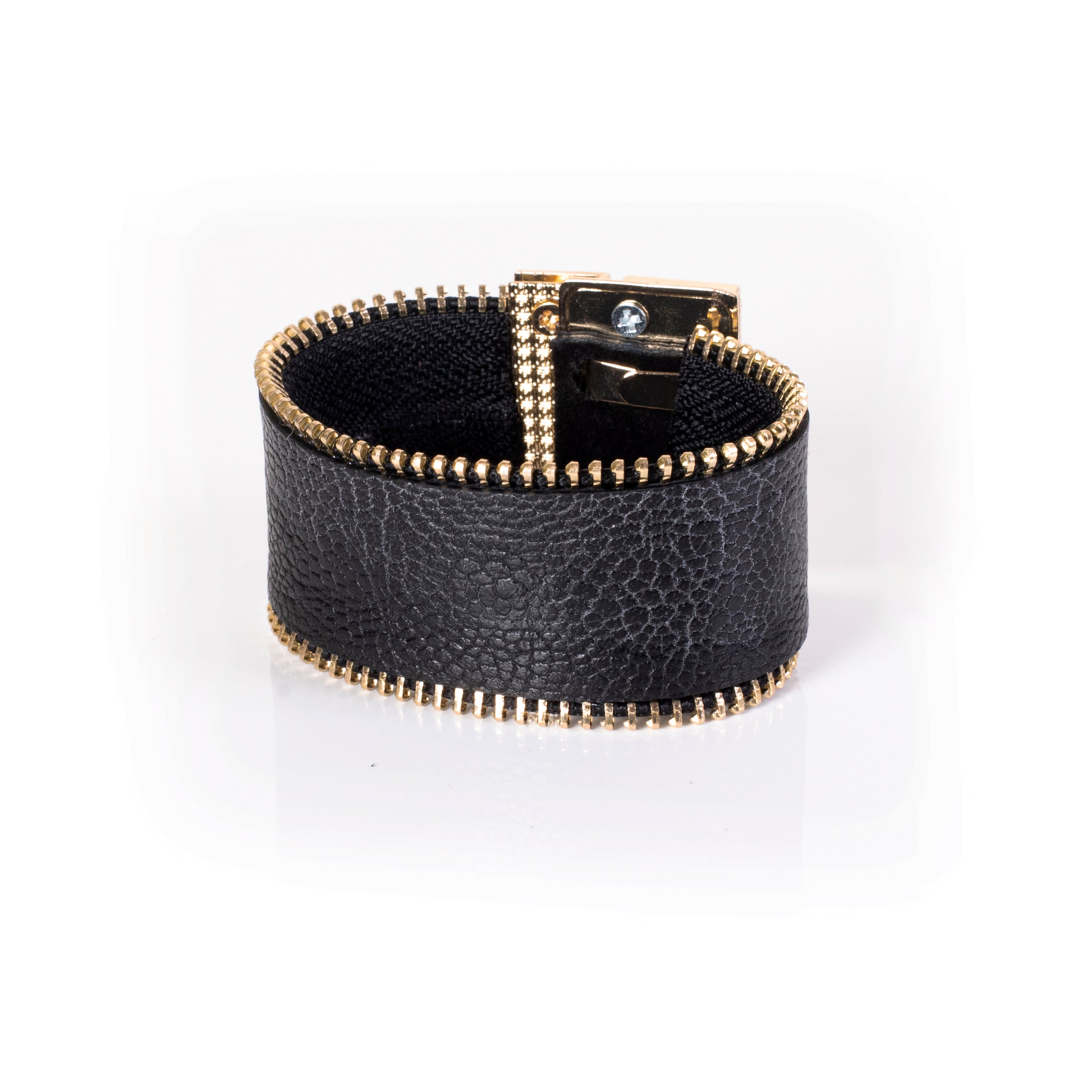 The Lustrous Root - THE DARK