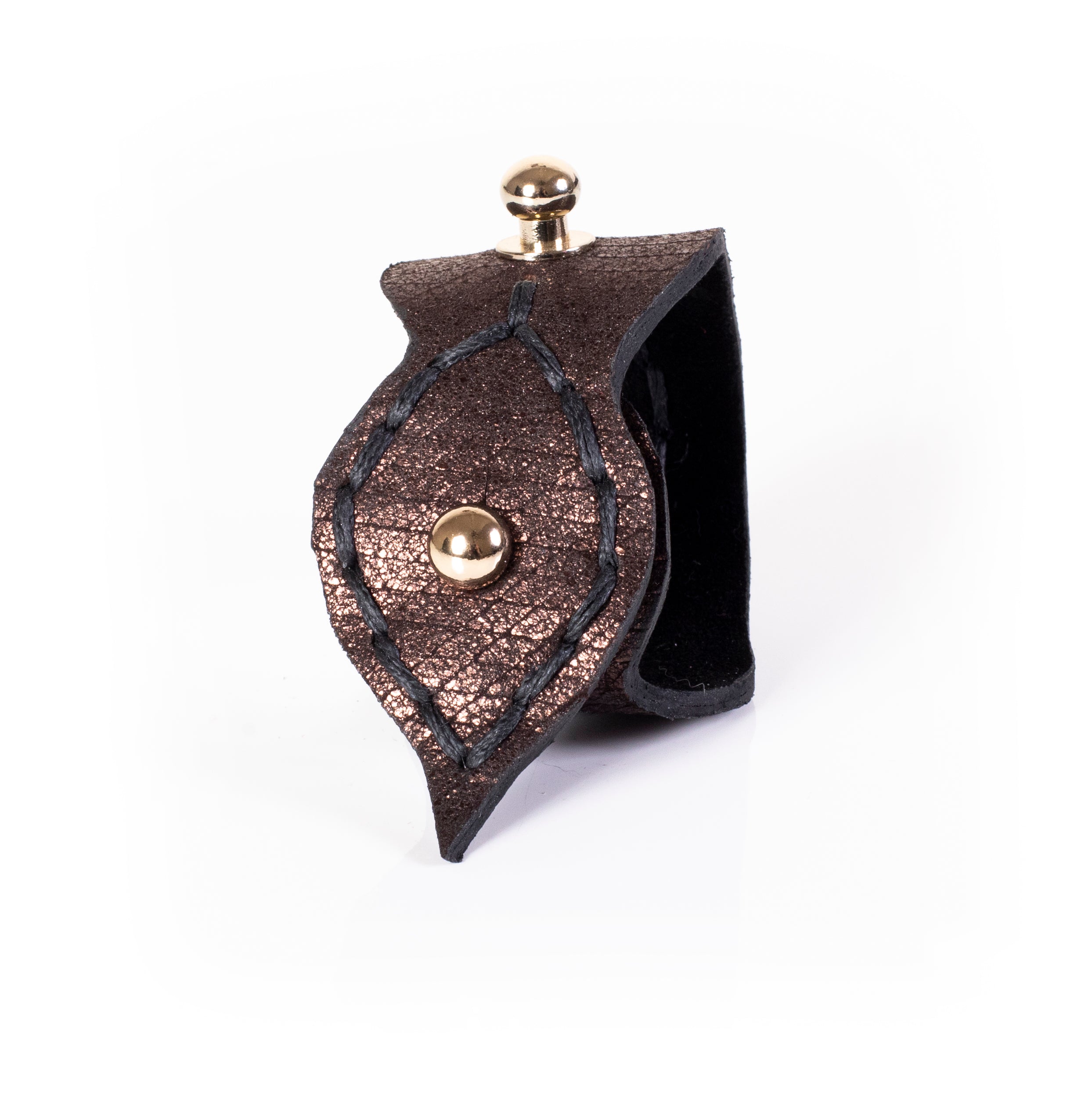 The Brave Riddle - THE DARK