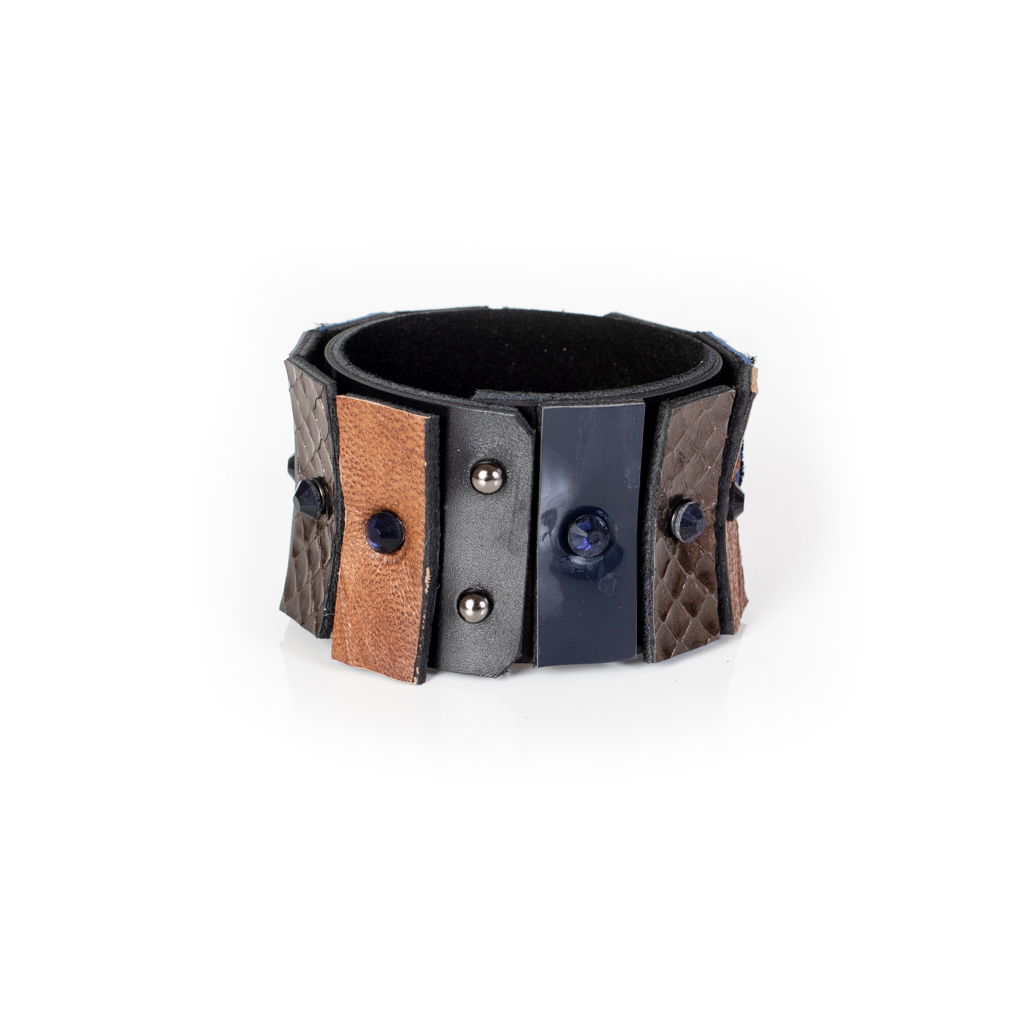 The Mellow Resolve - THE DARK