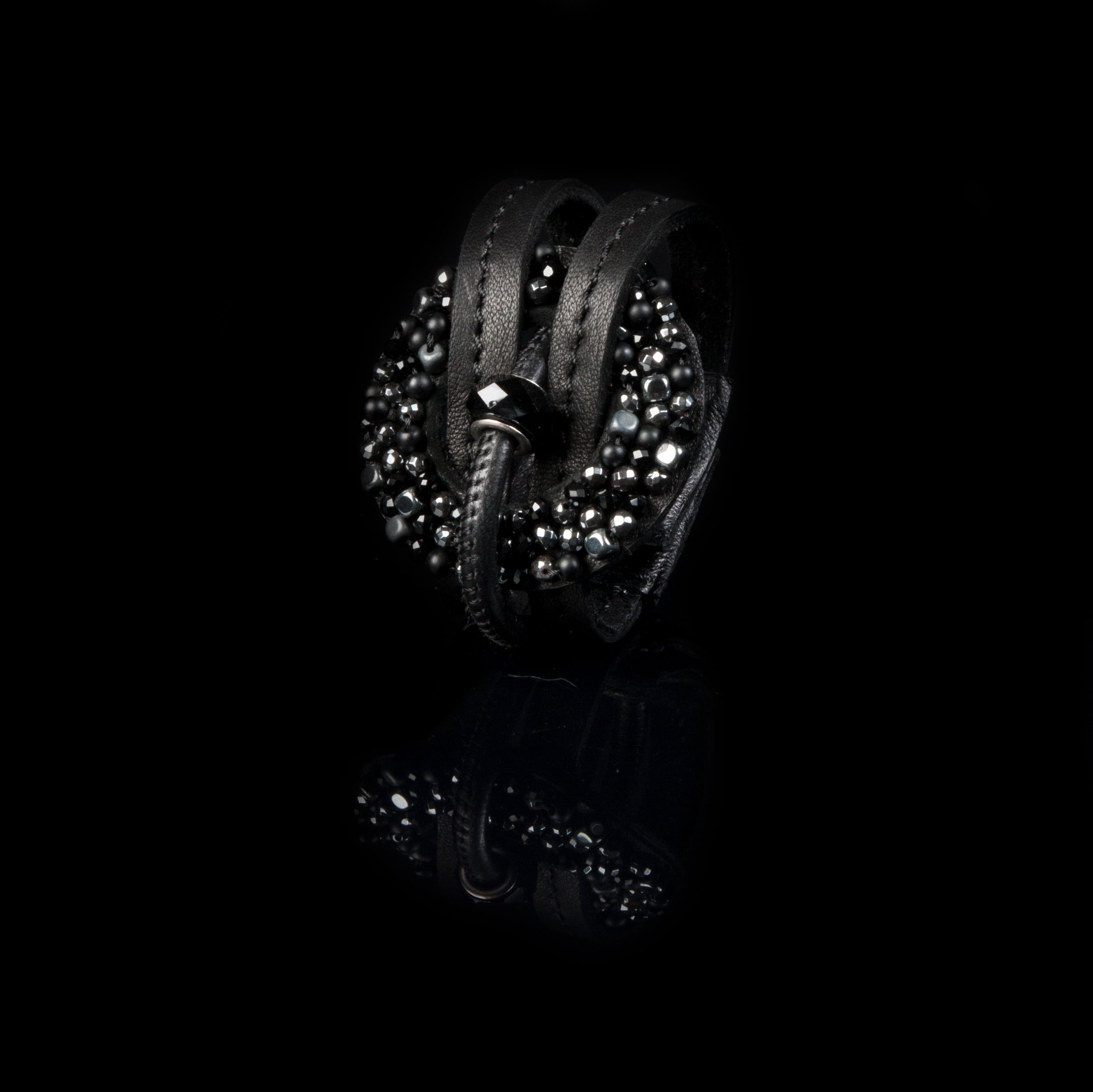 Leather bracelet new The Anonymous Blossom