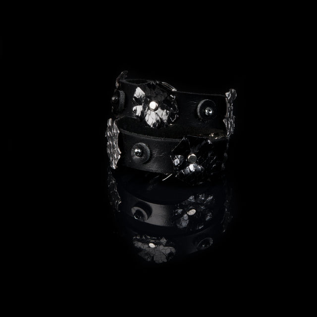 Leather bracelet new The Curvy Teardrop