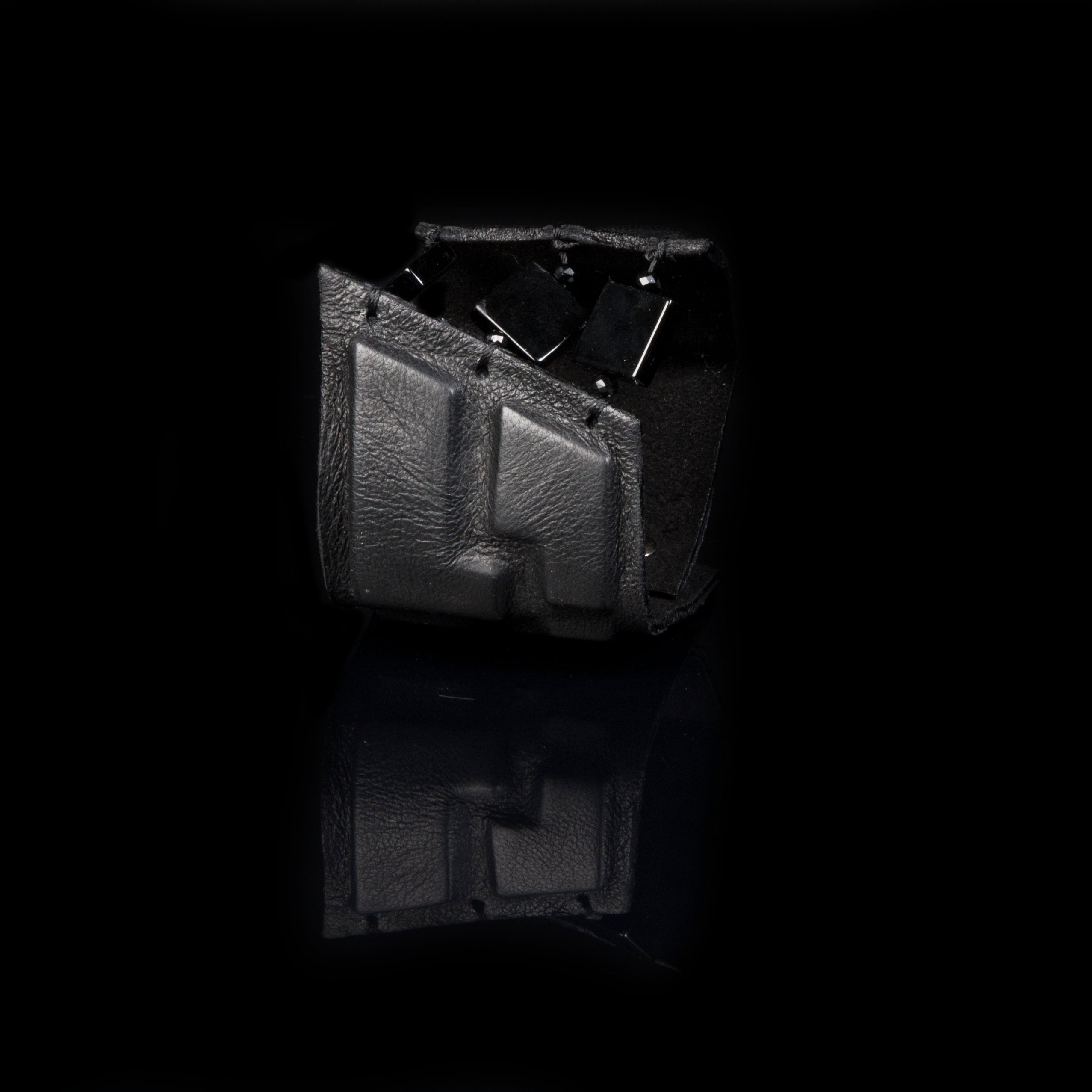 Leather bracelet new The Aged Focus