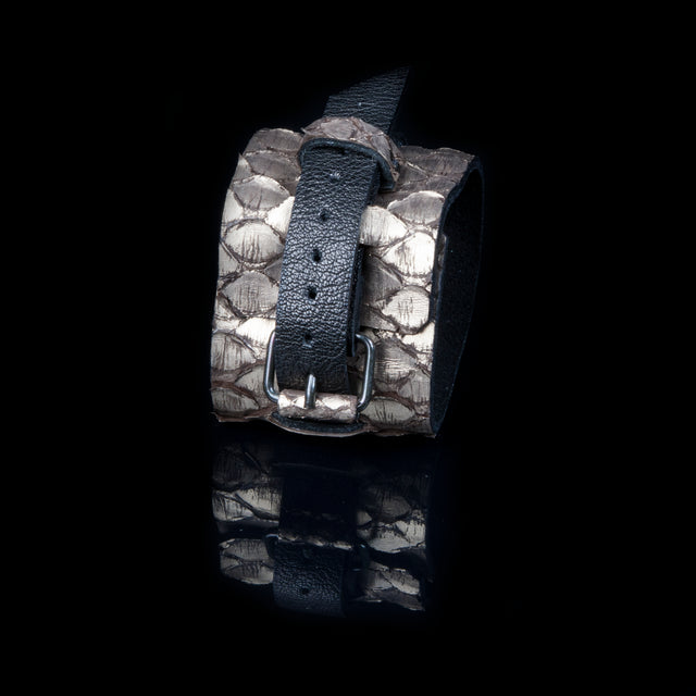 Leather bracelet new The Secret Twirl