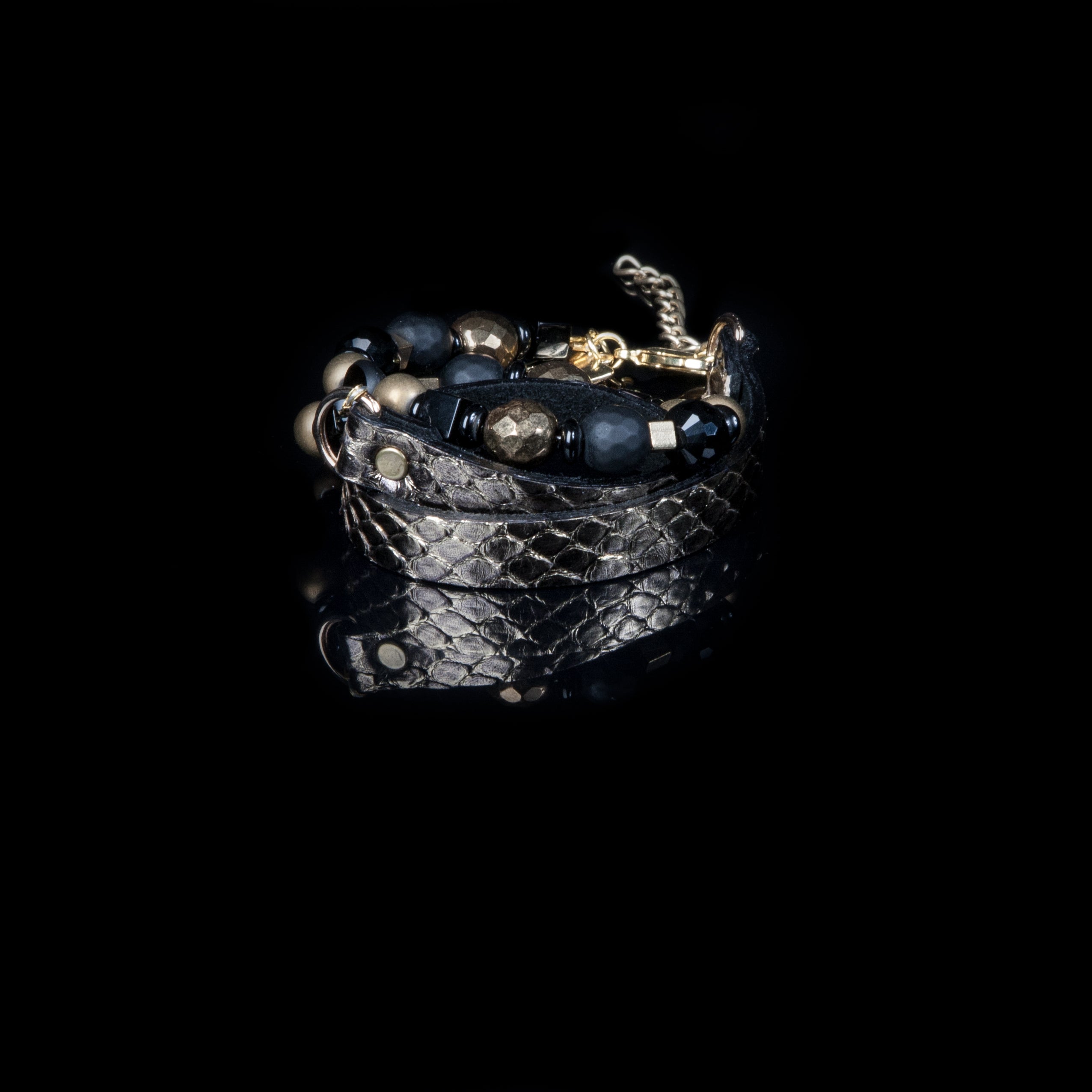 bead bracelet new The Pink Twins