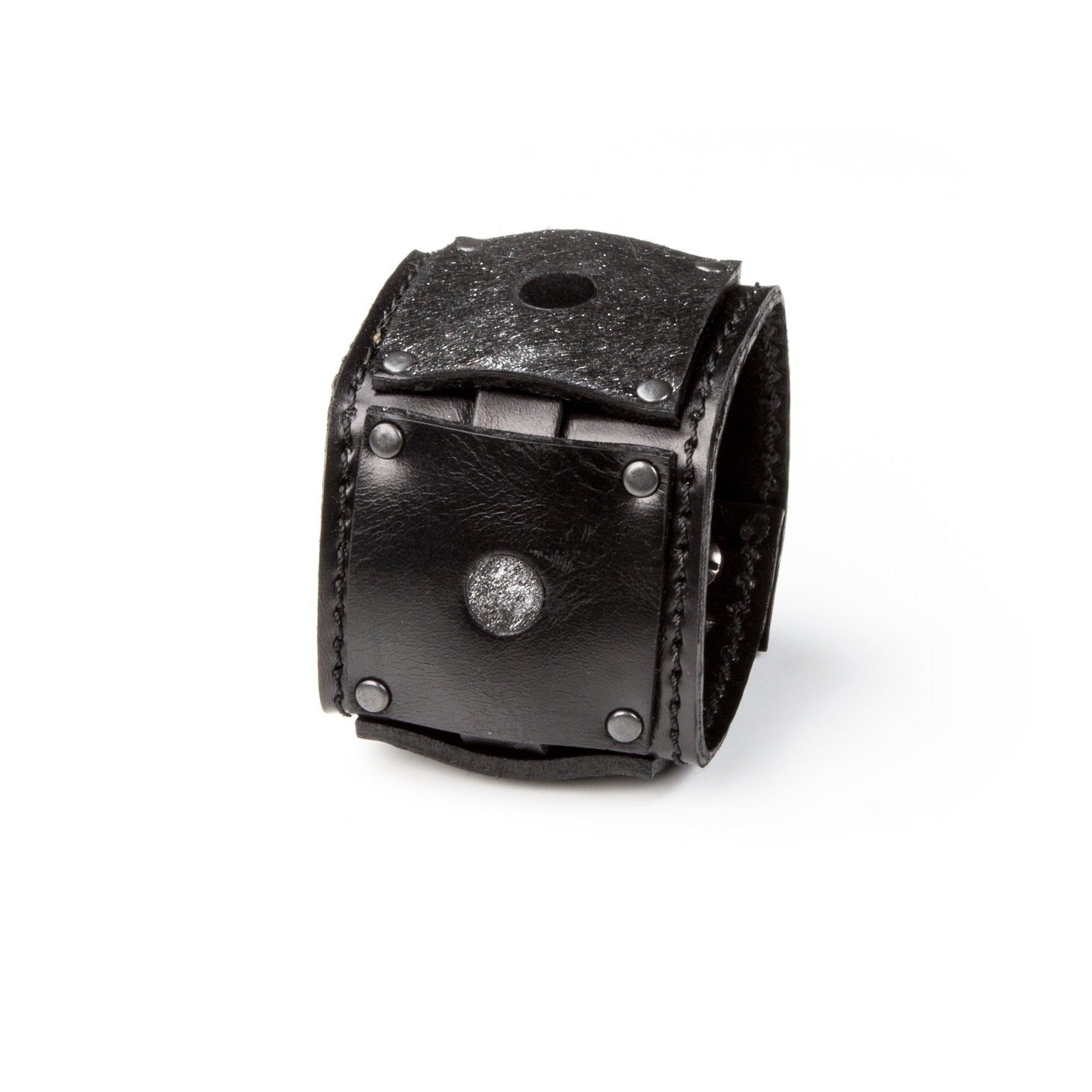 Leather bracelet new The Lavish Clover