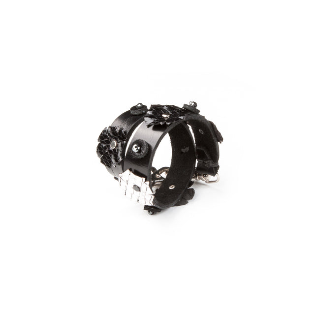 Leather bracelet new The Curvy Teardrop
