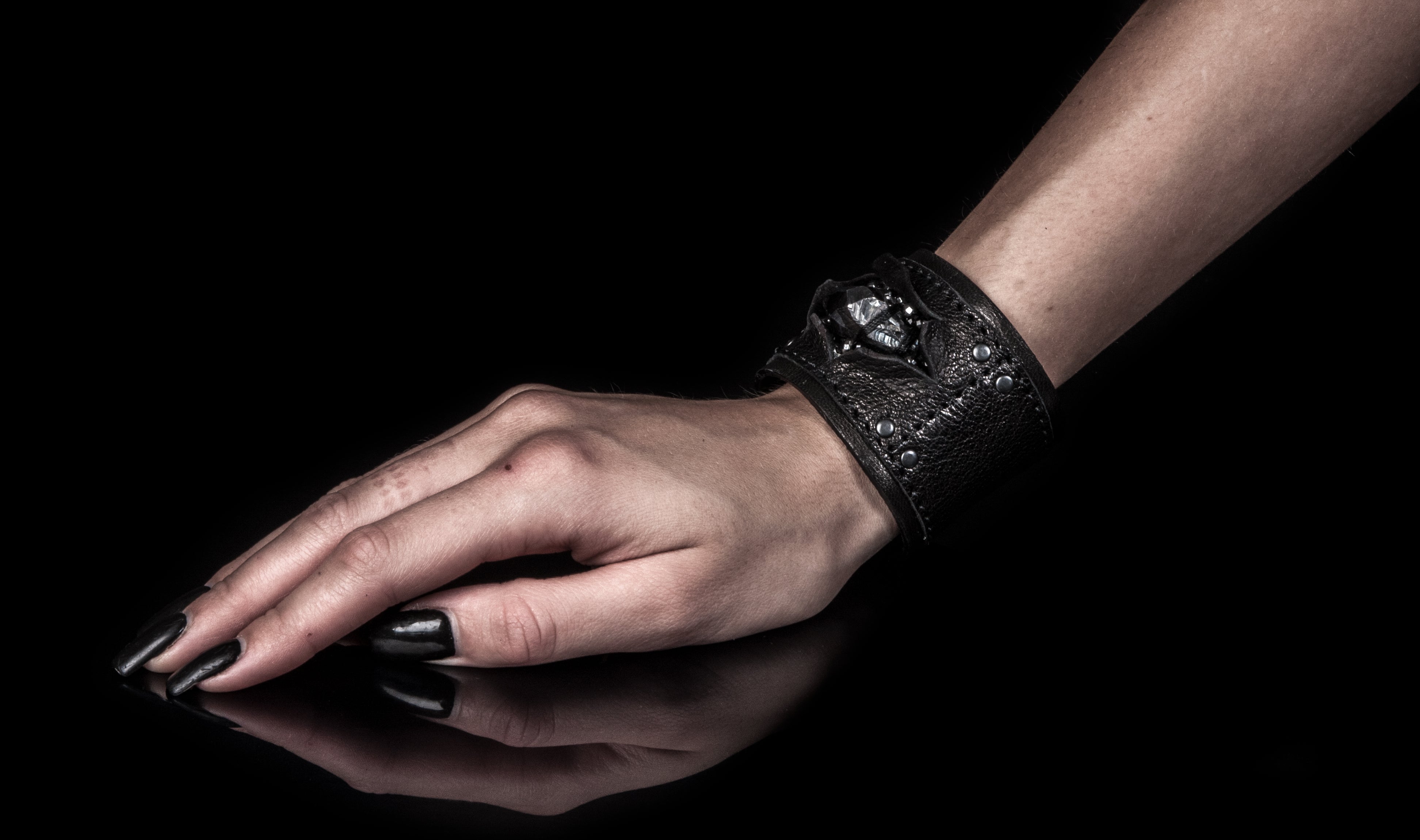 Leather bracelet new The Crisp Voice