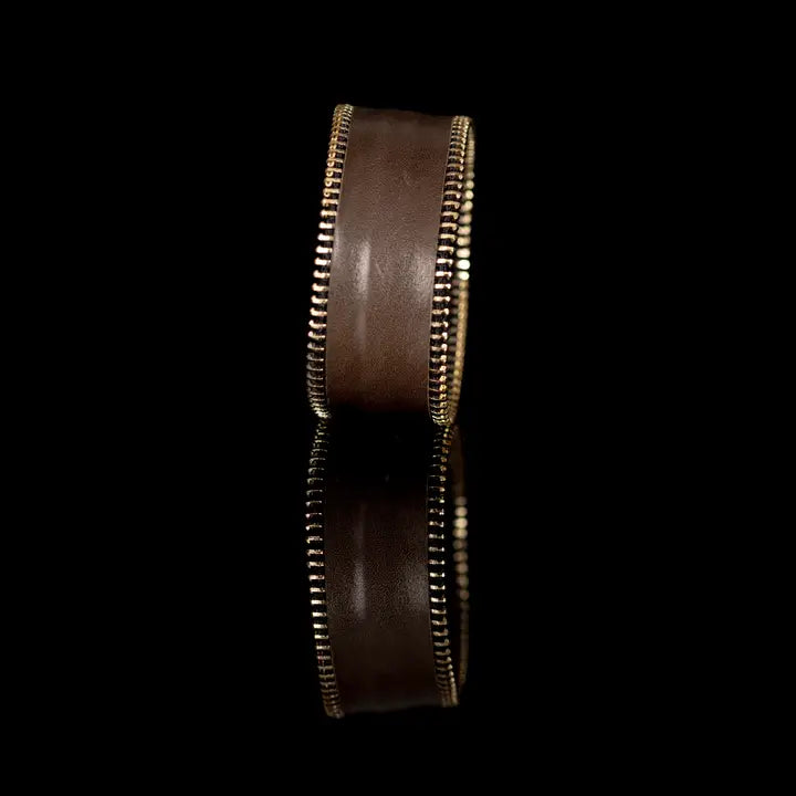 Quiet power. Industrial elegance.