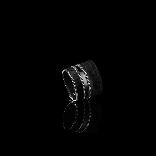 leather bracelet The ancient class