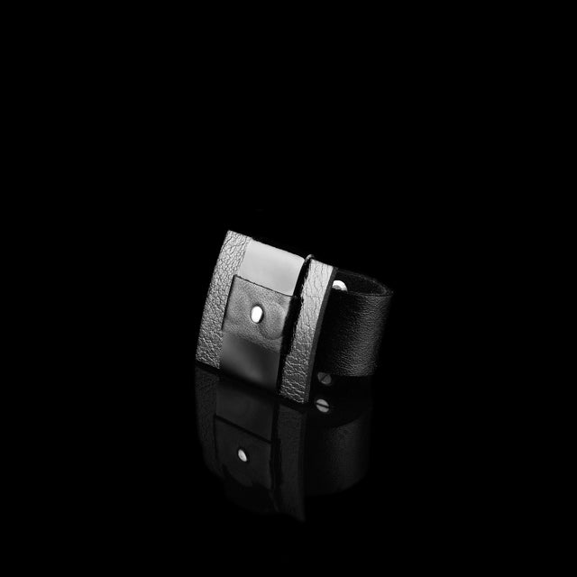 leather bracelet The tinted oath
