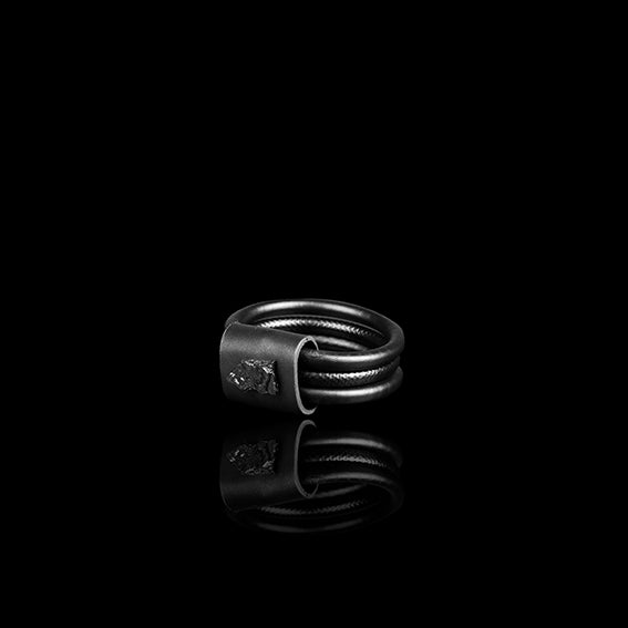 leather bracelet The garnet tear