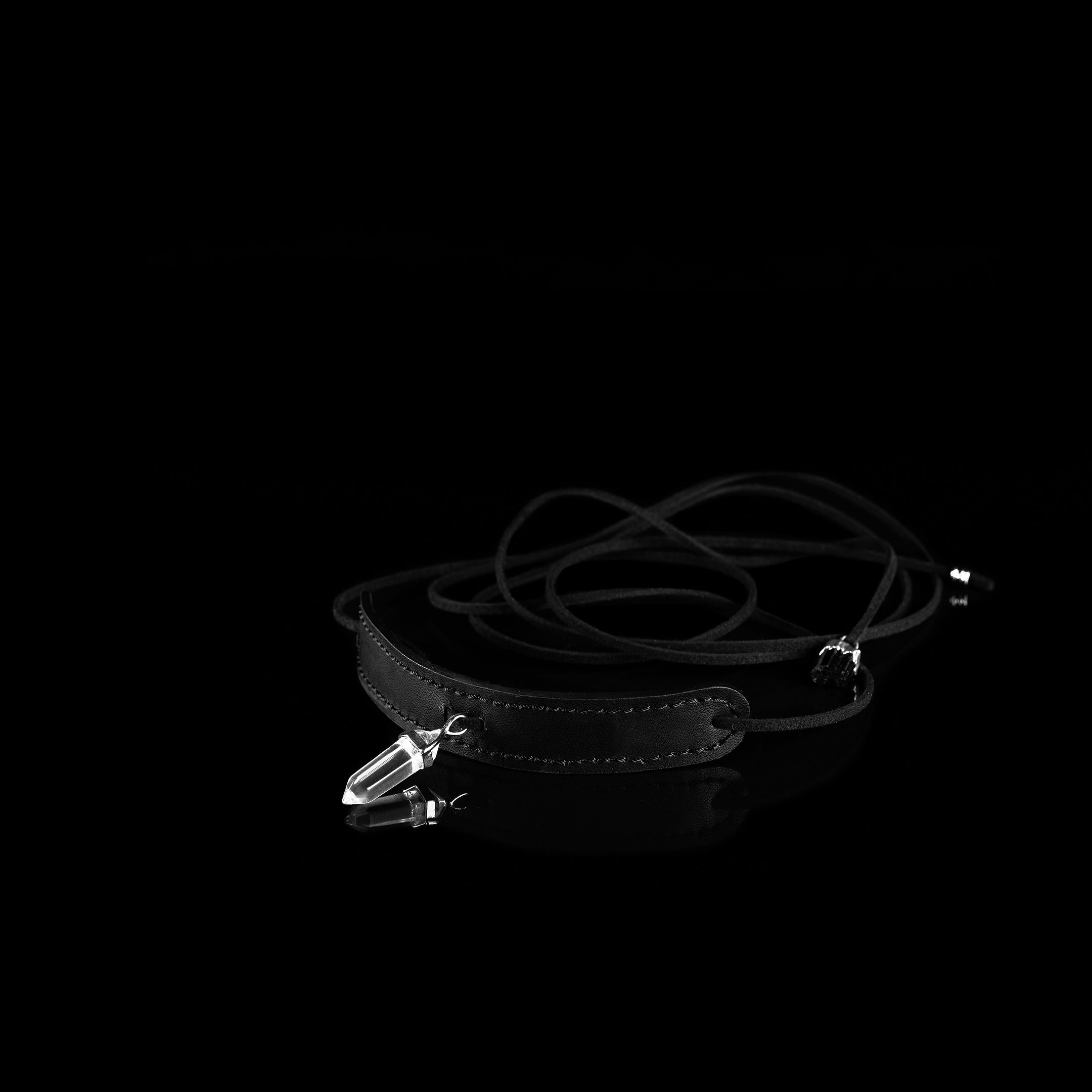 Choker The angelic crescent