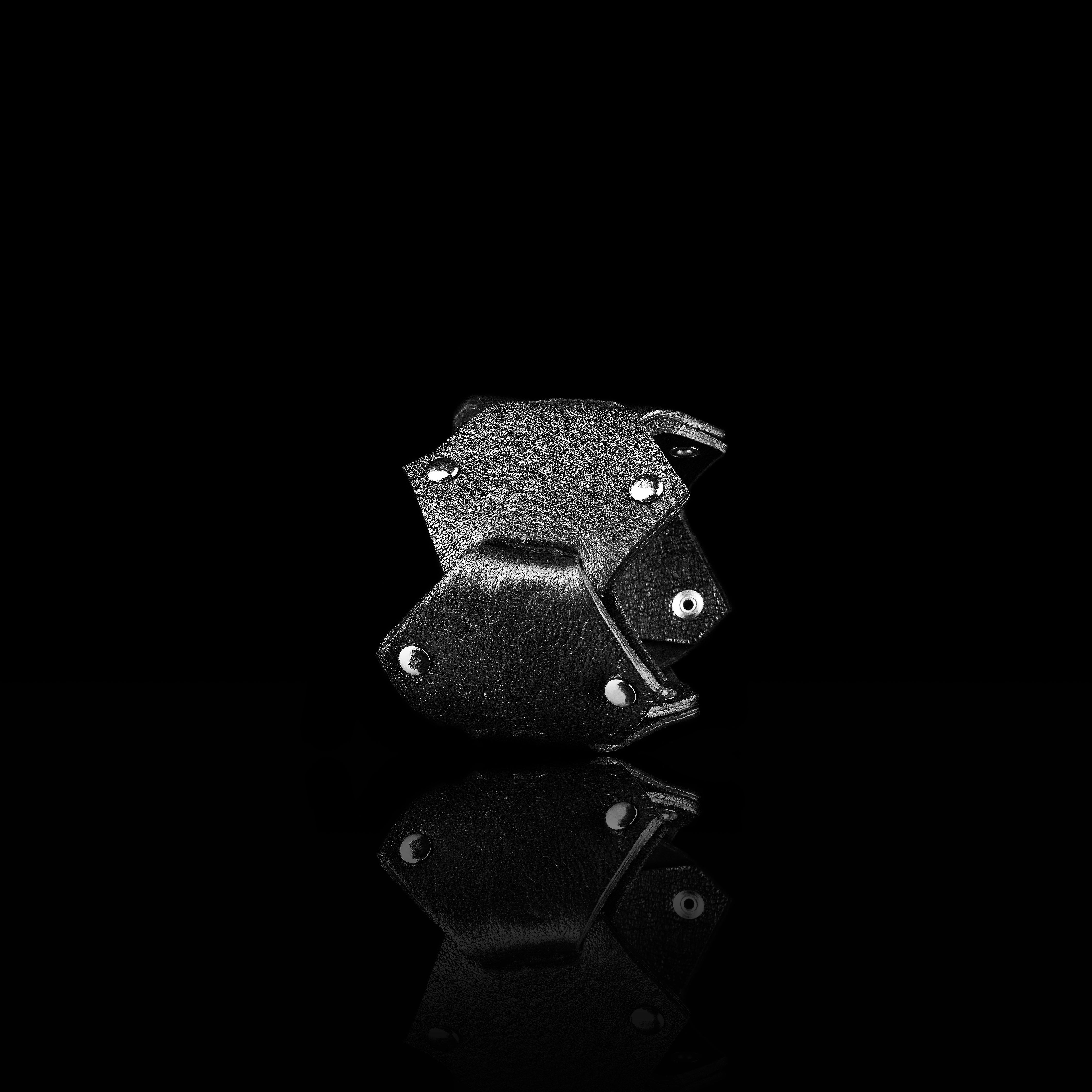 leather bracelet The sapphire flame