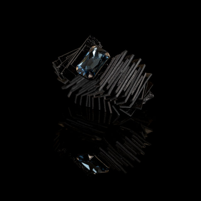 THE PRECIOUS STONE