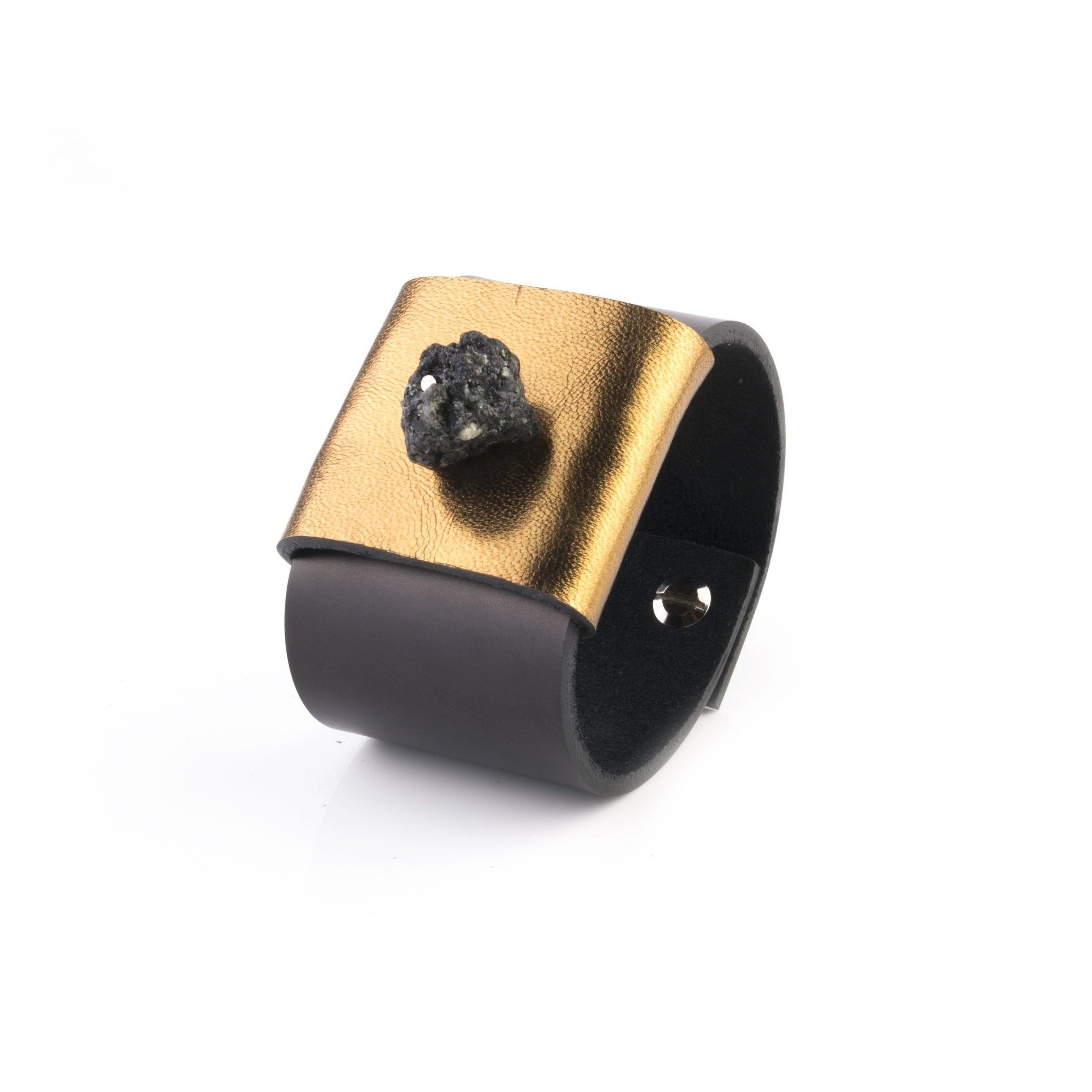 leather bracelet The Blushing Lure