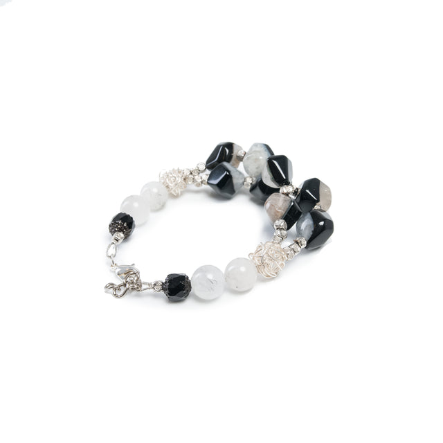 Beads bracelet The parallel beauty