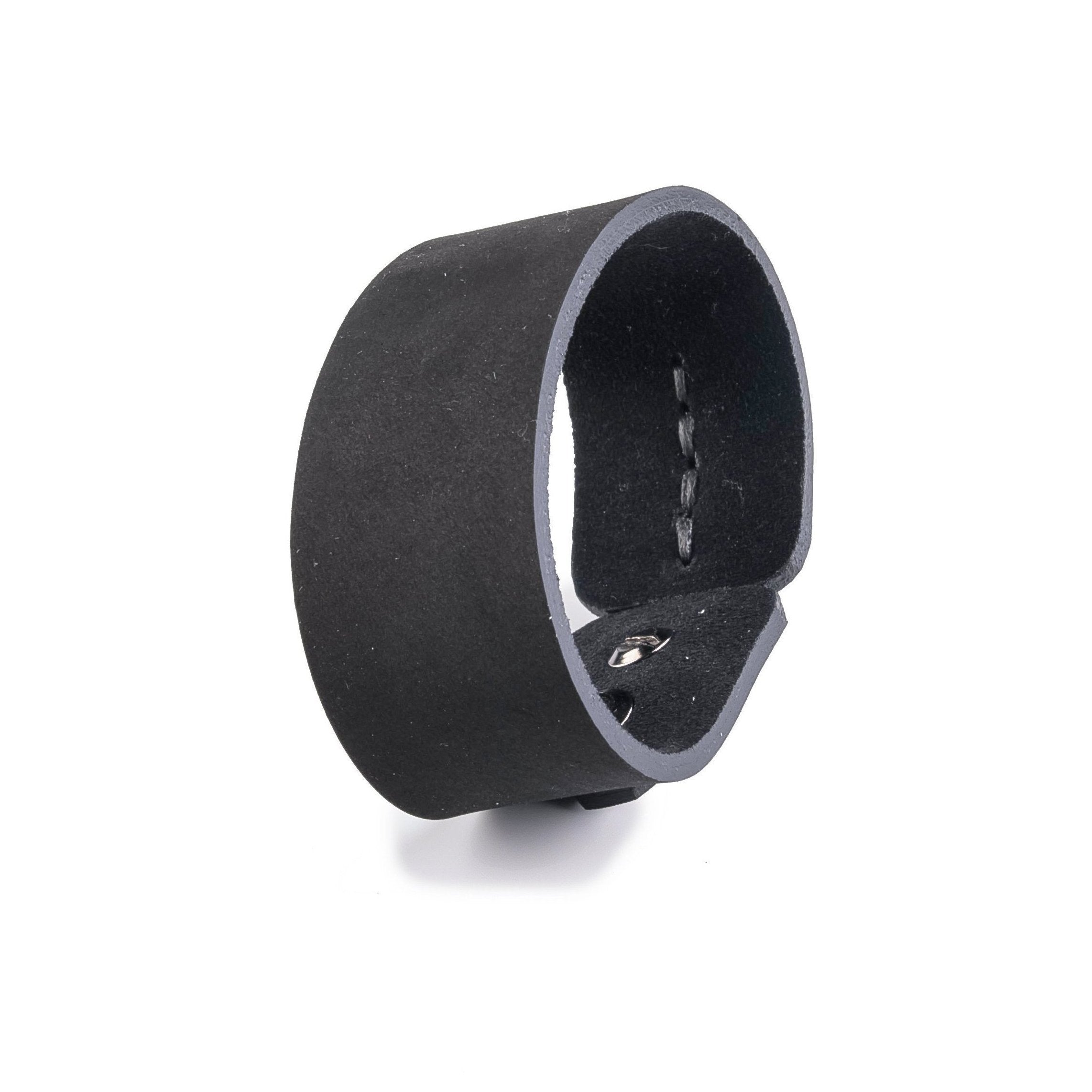 leather The Loyal Seal