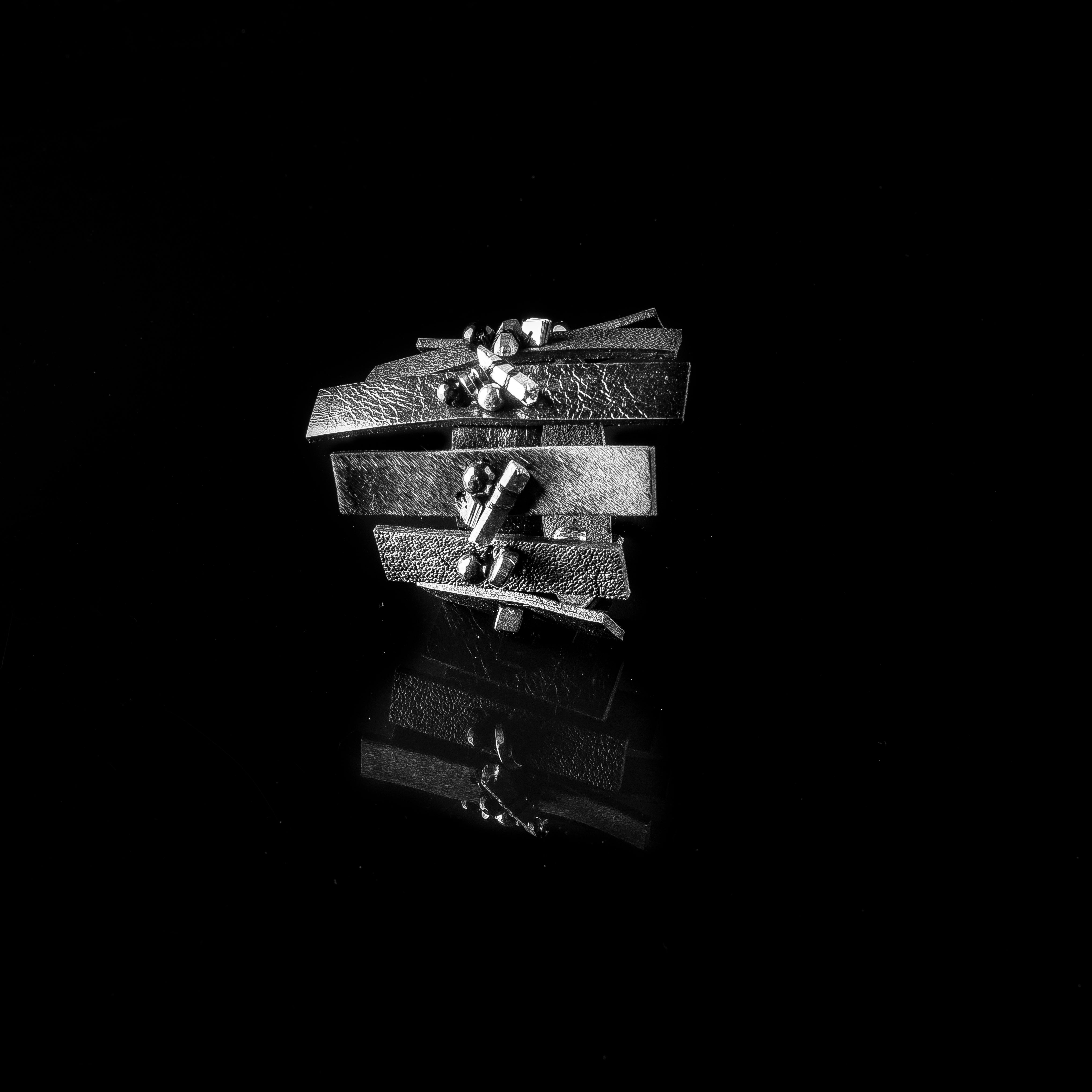 leather bracelet The graceful oculus