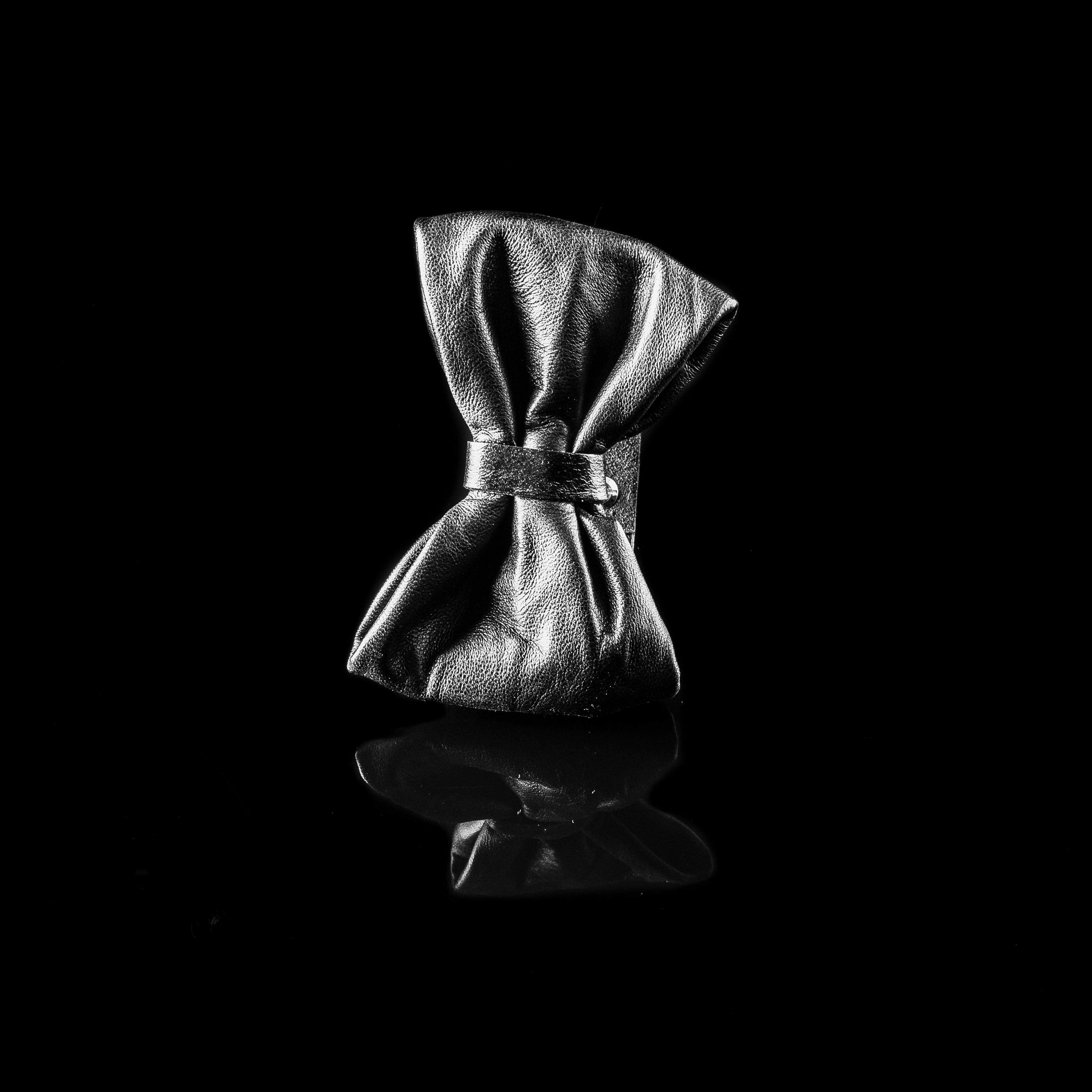 leather bracelet The pristine mind