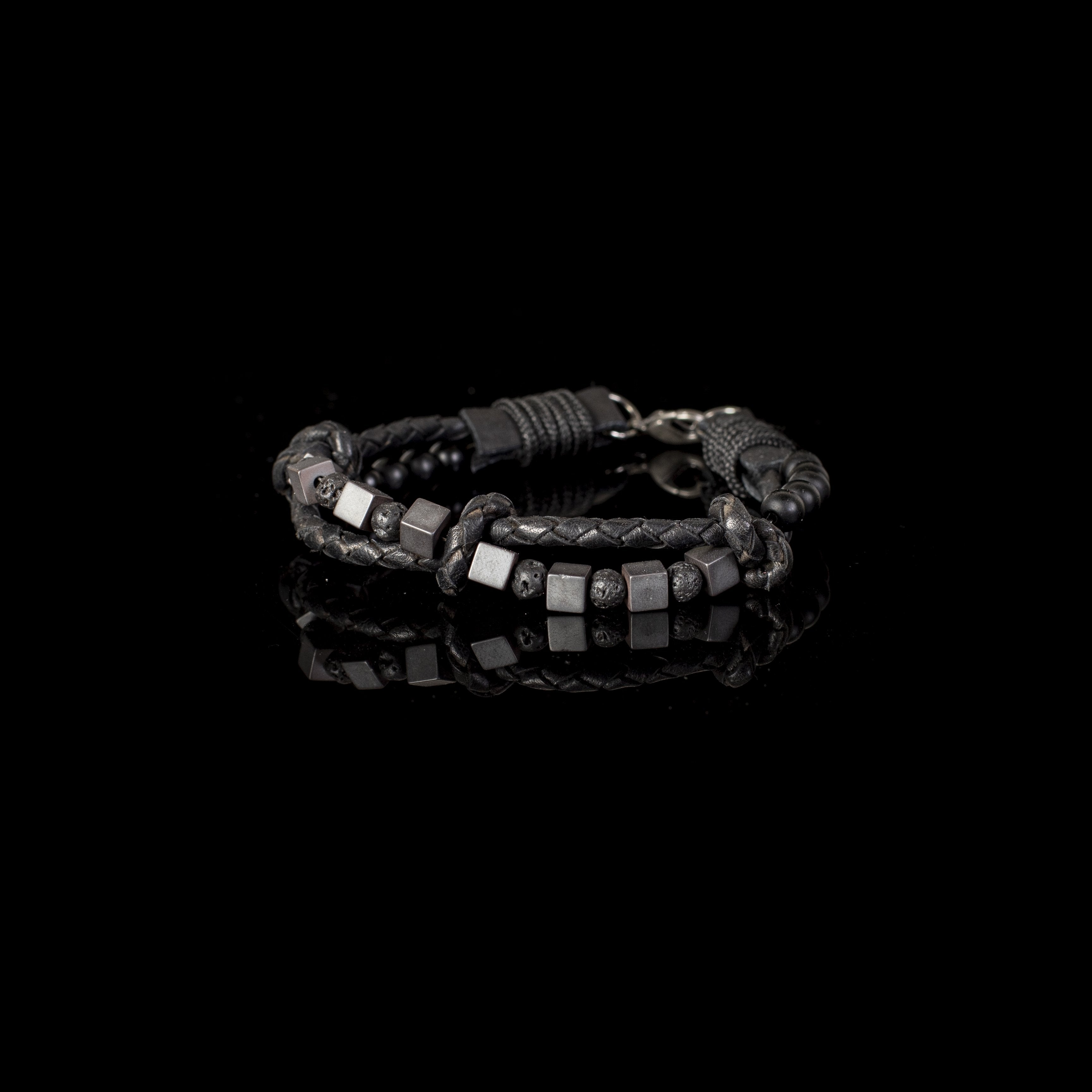 The Sapphire Heart - THE DARK