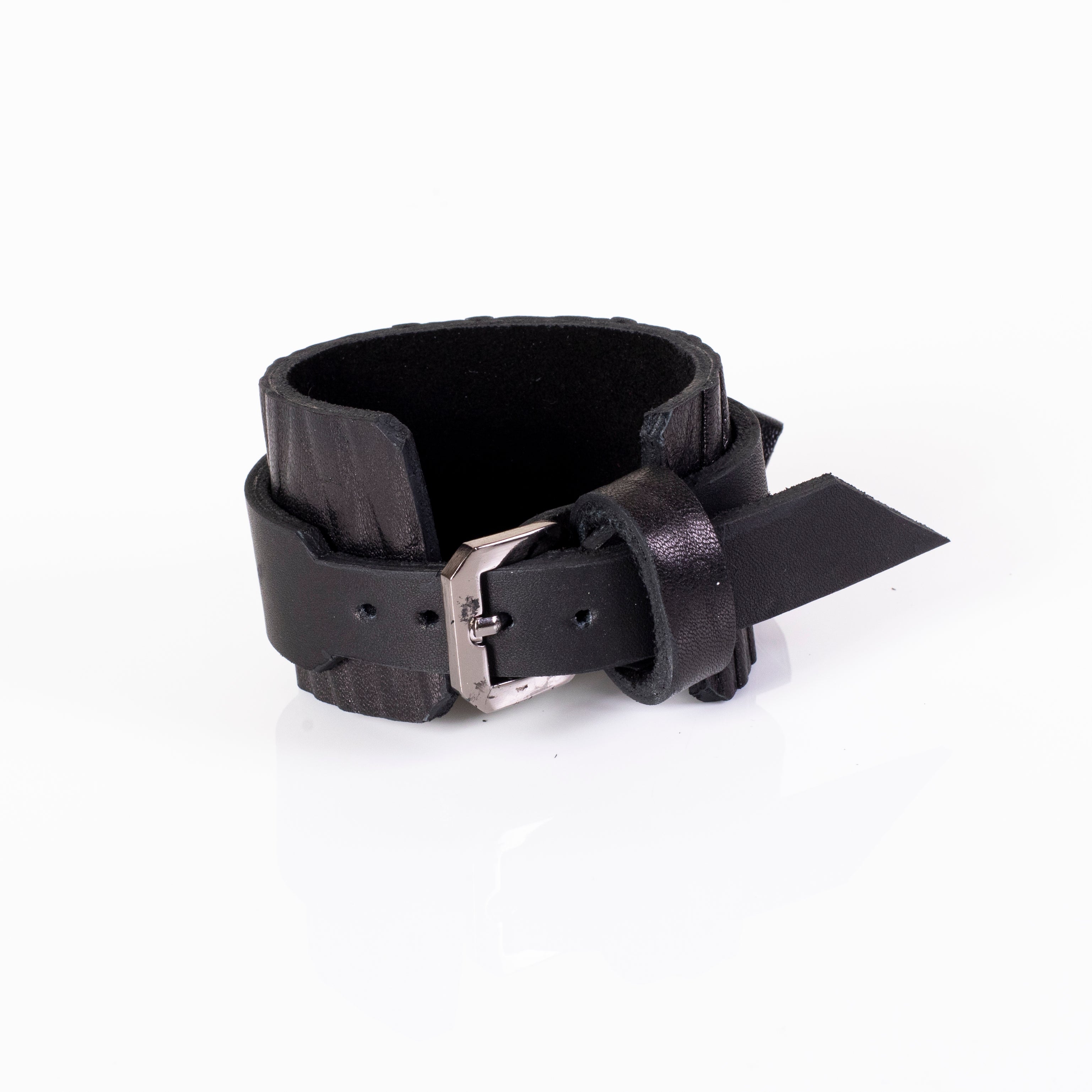 The Proud Riddle - THE DARK