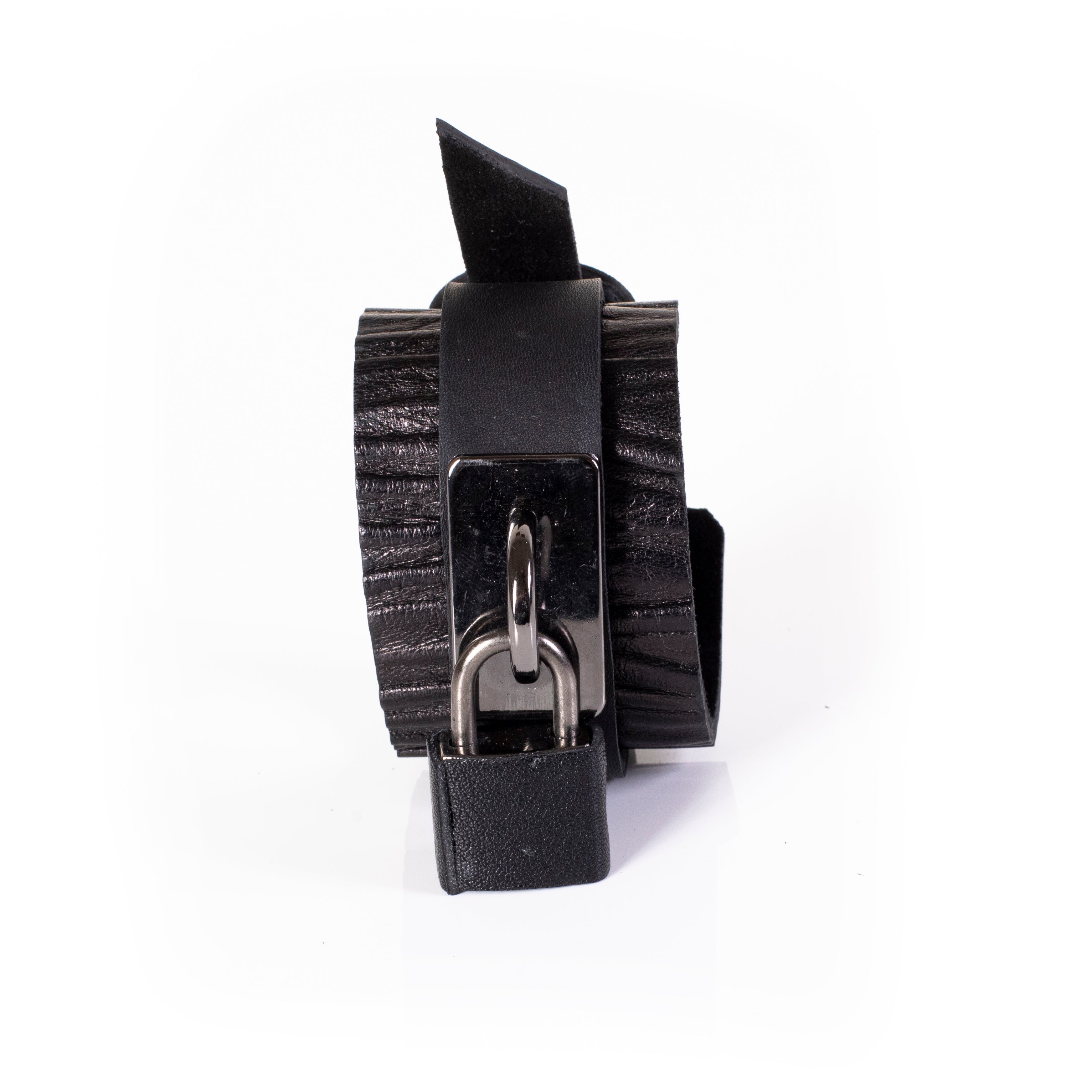 The Proud Riddle - THE DARK