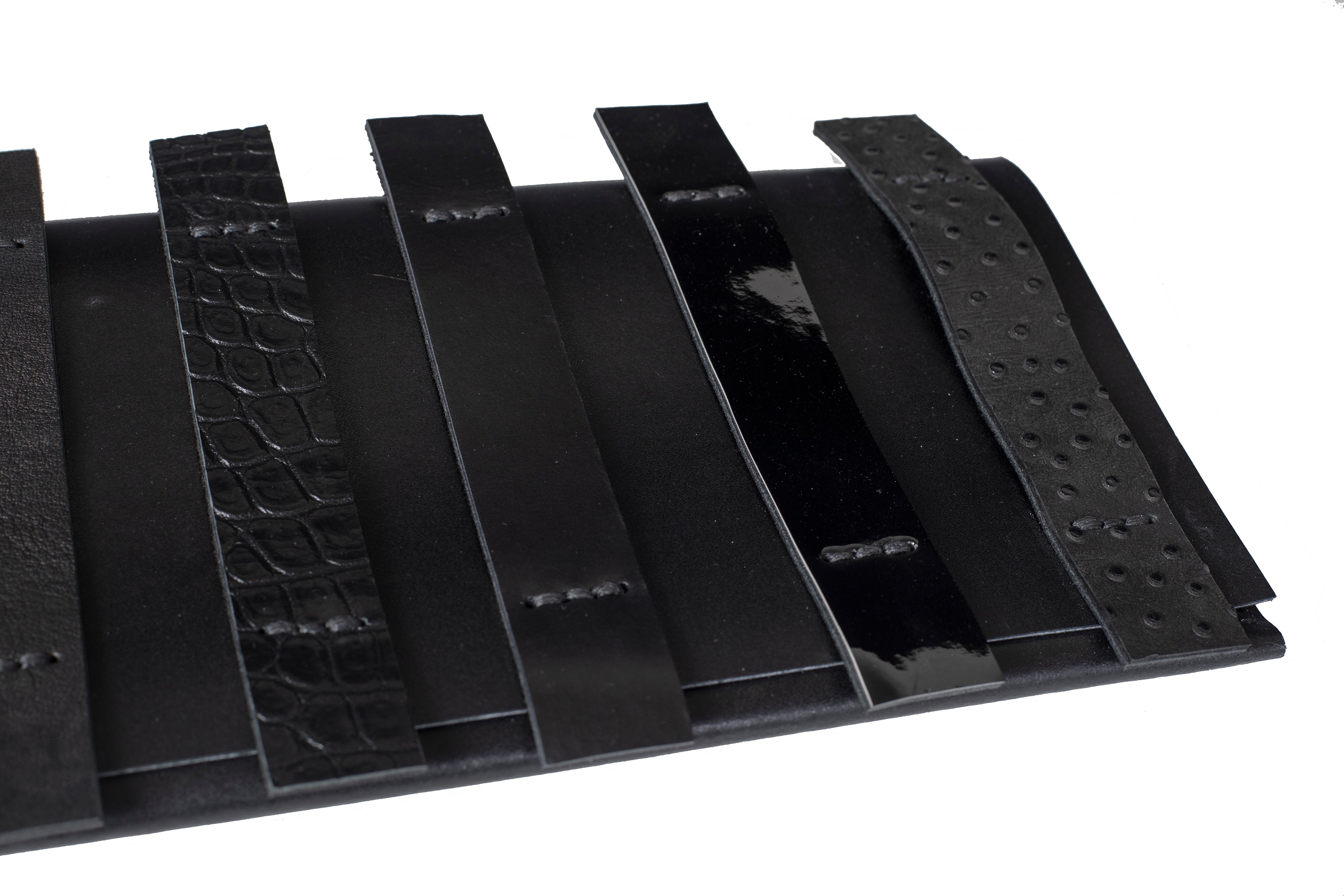 Bags The Peaceful Clutch