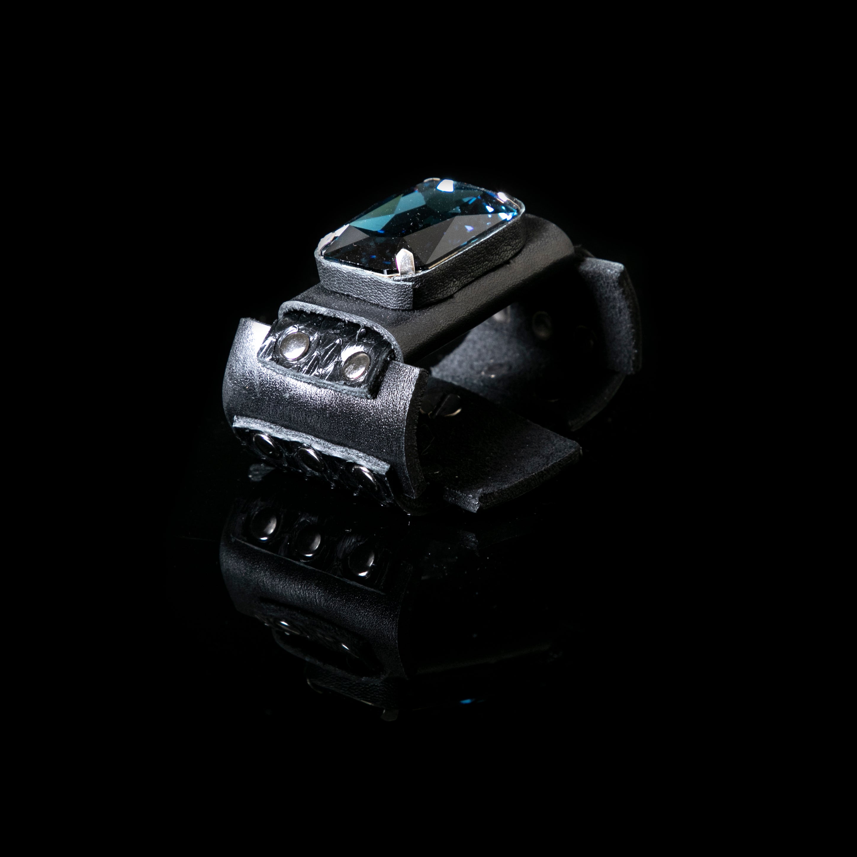 Leather bracelet new The Vibrant Devotion